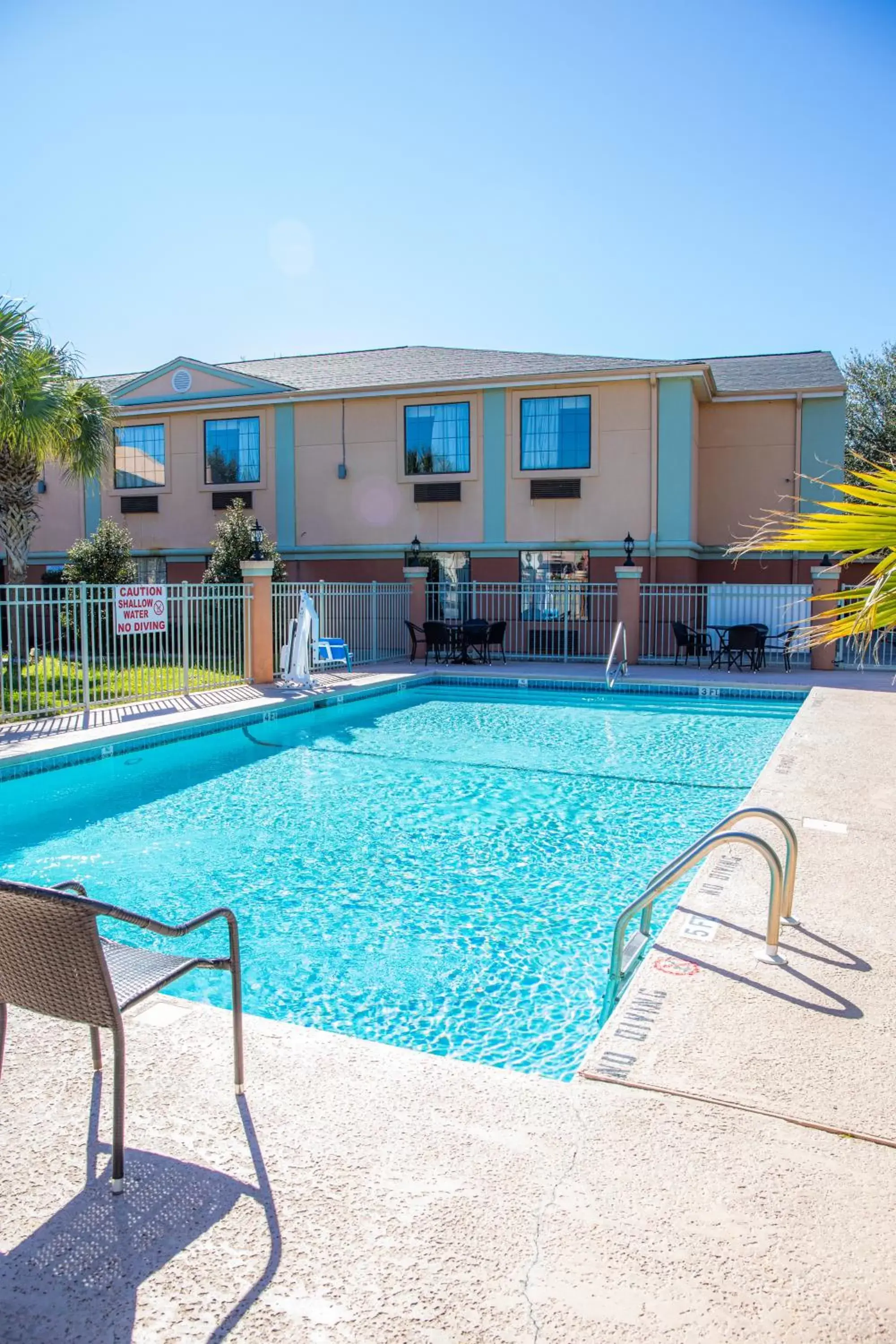 Swimming pool, Property Building in Baymont by Wyndham Hinesville Fort Stewart Area