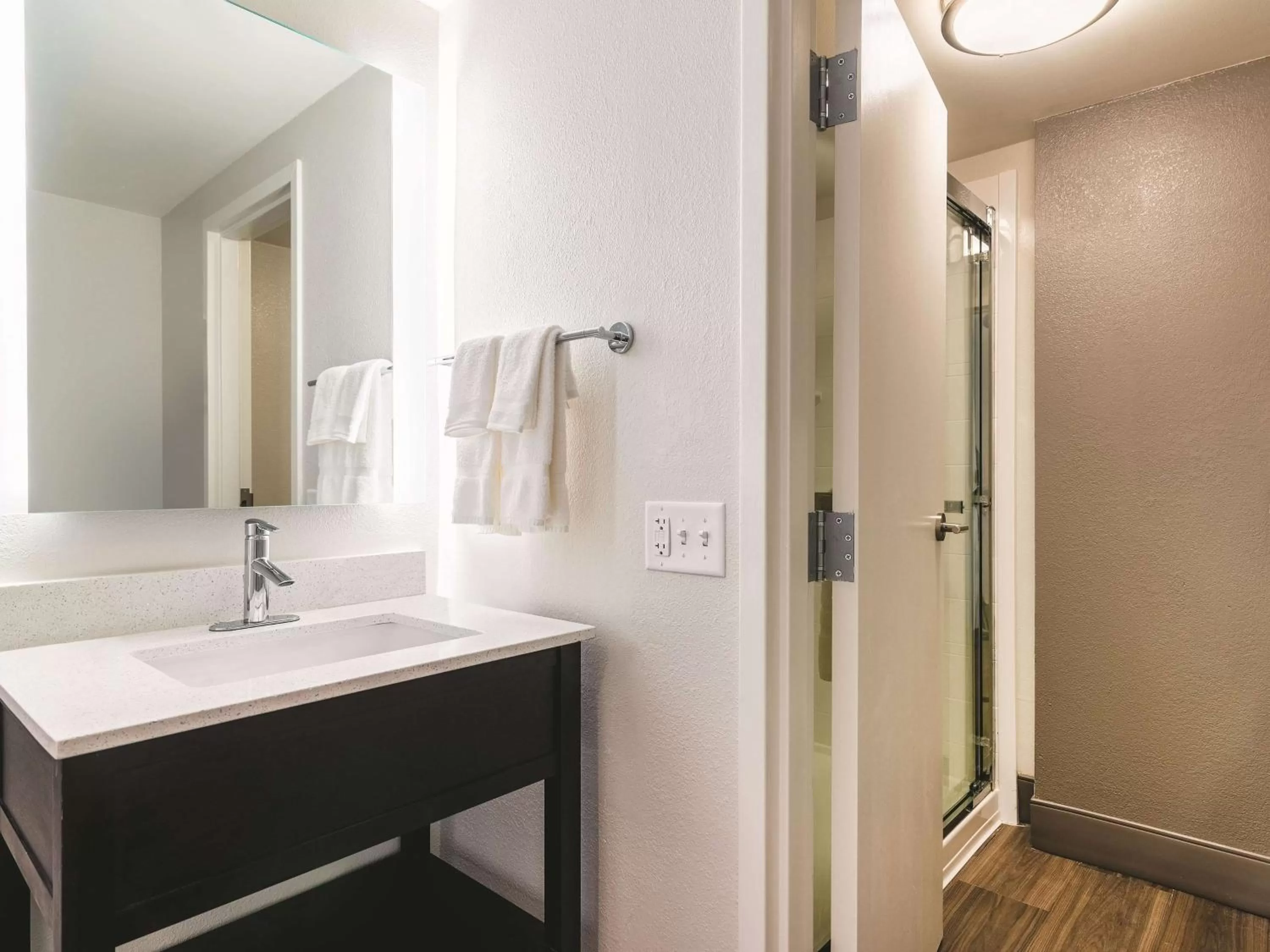 Bathroom in La Quinta by Wyndham Salem NH