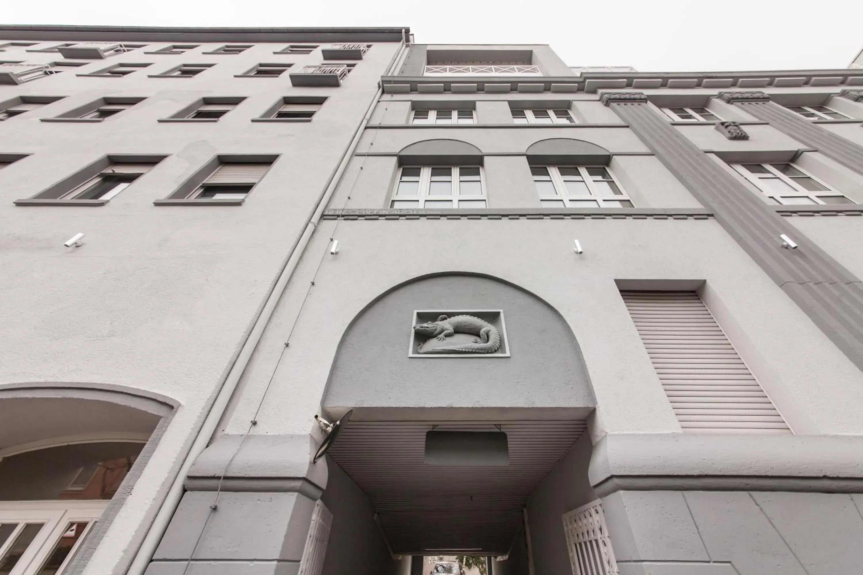 Facade/entrance, Property Building in Hotel Offenbacher Hof