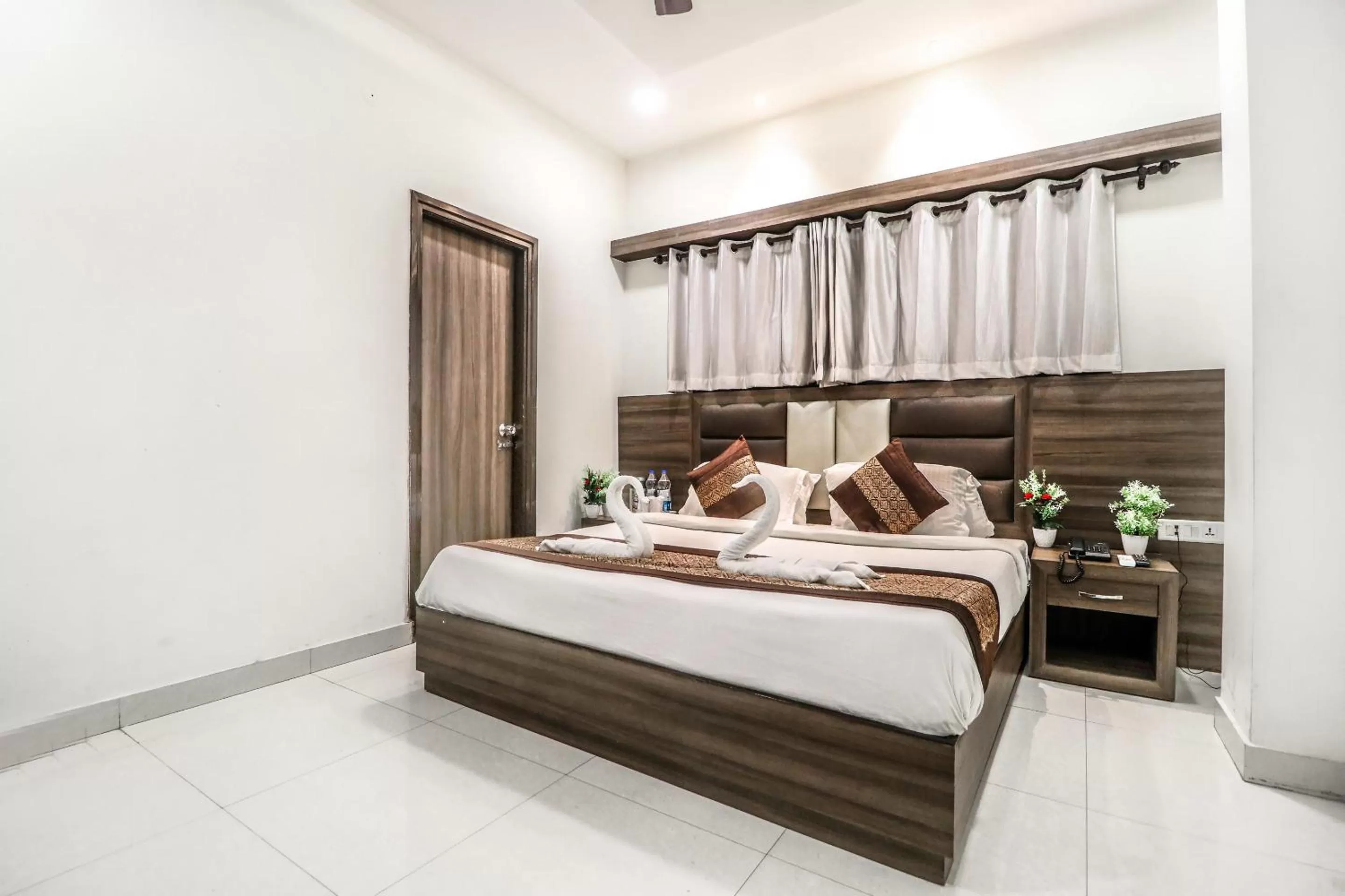 Photo of the whole room, Bed in Hotel Kings