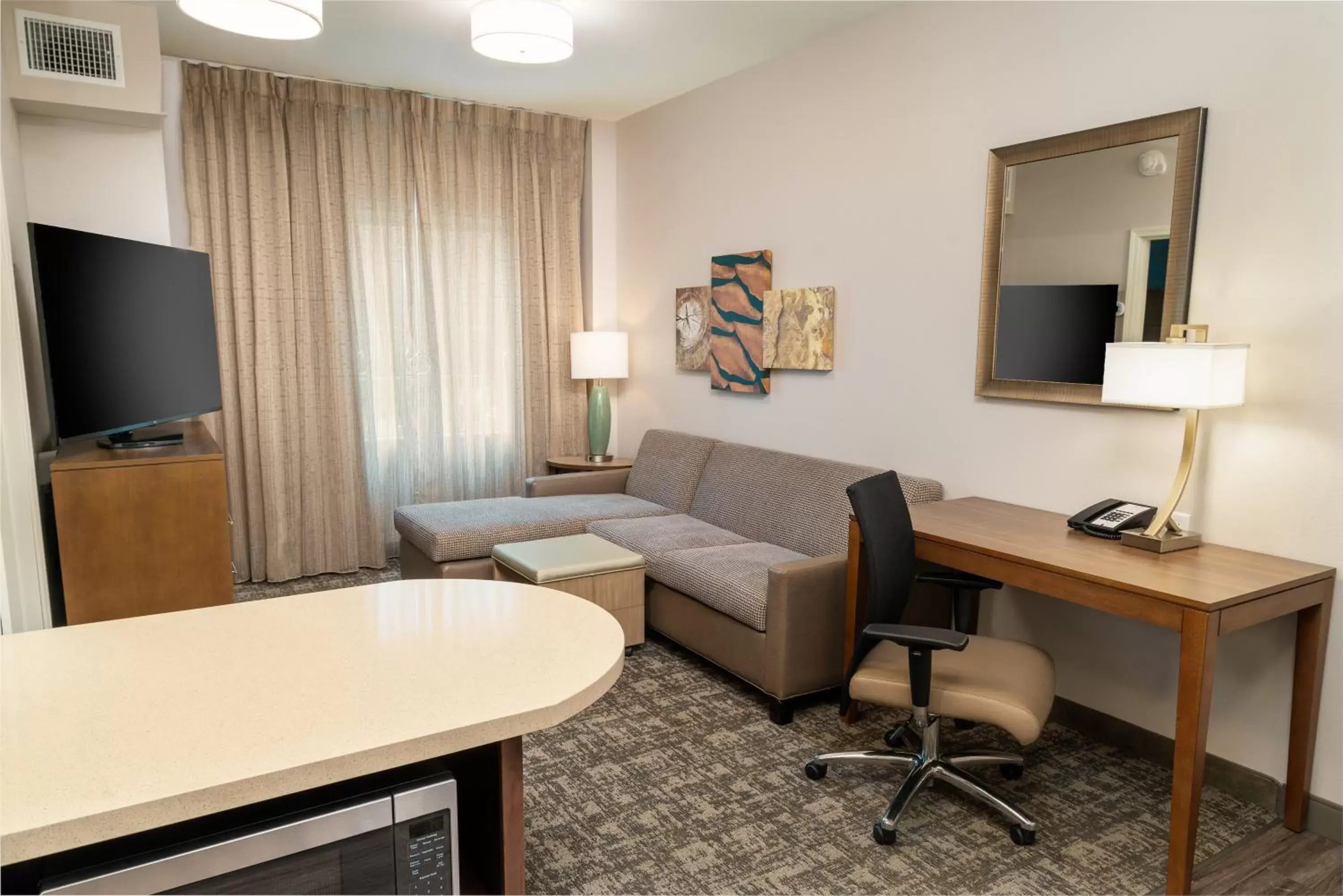 Photo of the whole room, Seating Area in Staybridge Suites - Nashville - Franklin, an IHG Hotel