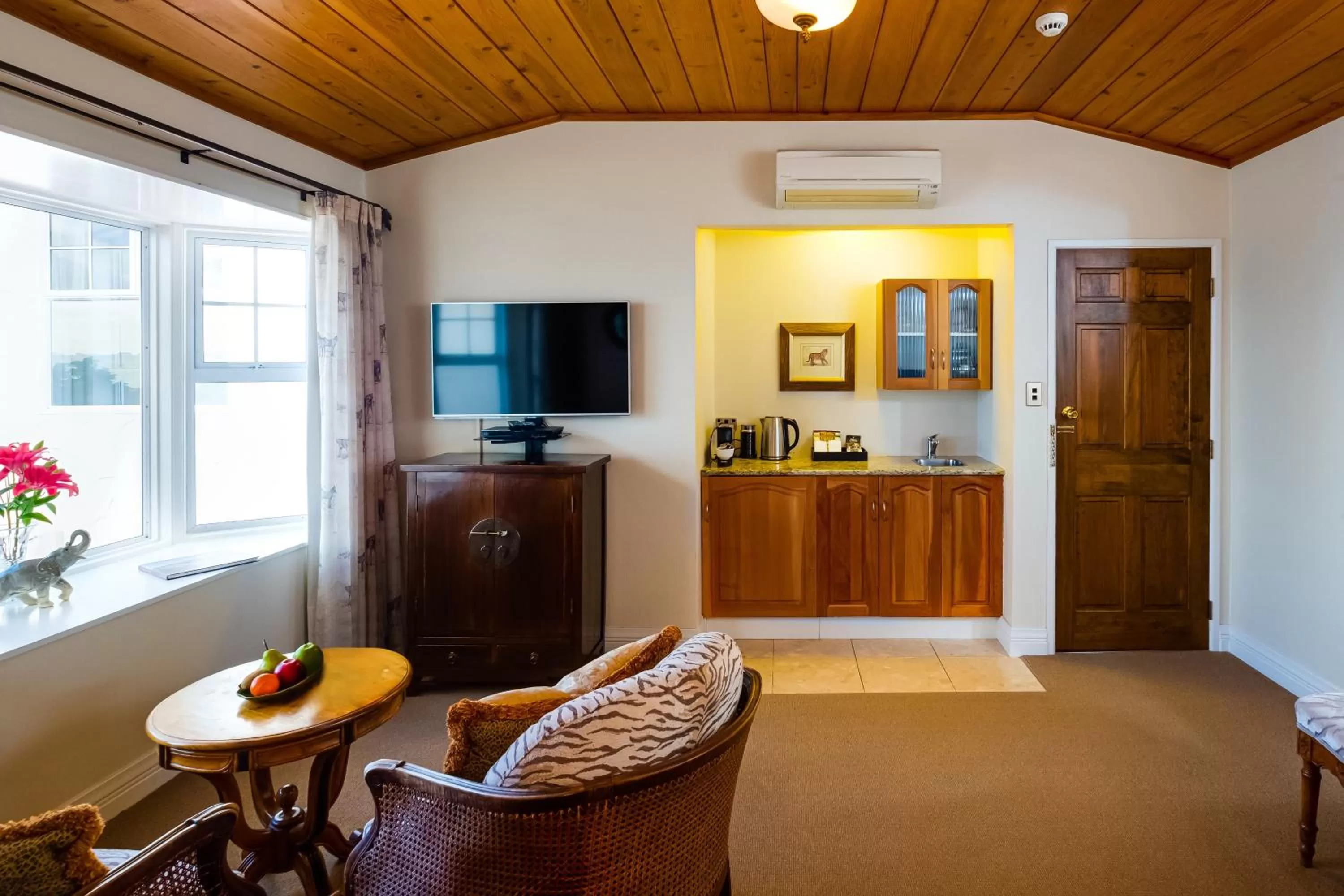 TV and multimedia in On The Point - Lake Rotorua