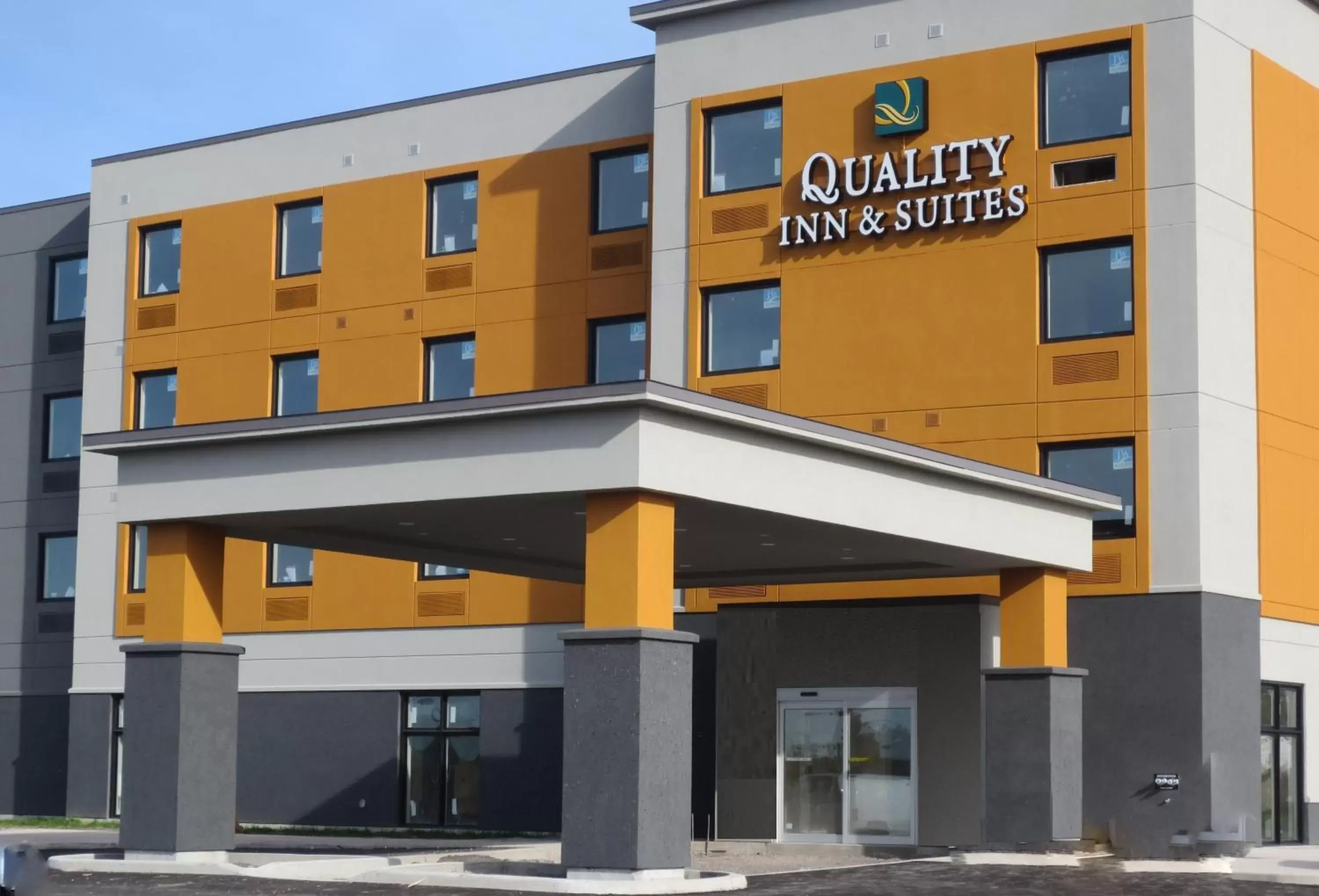 Property building in Quality Inn & Suites Kingston