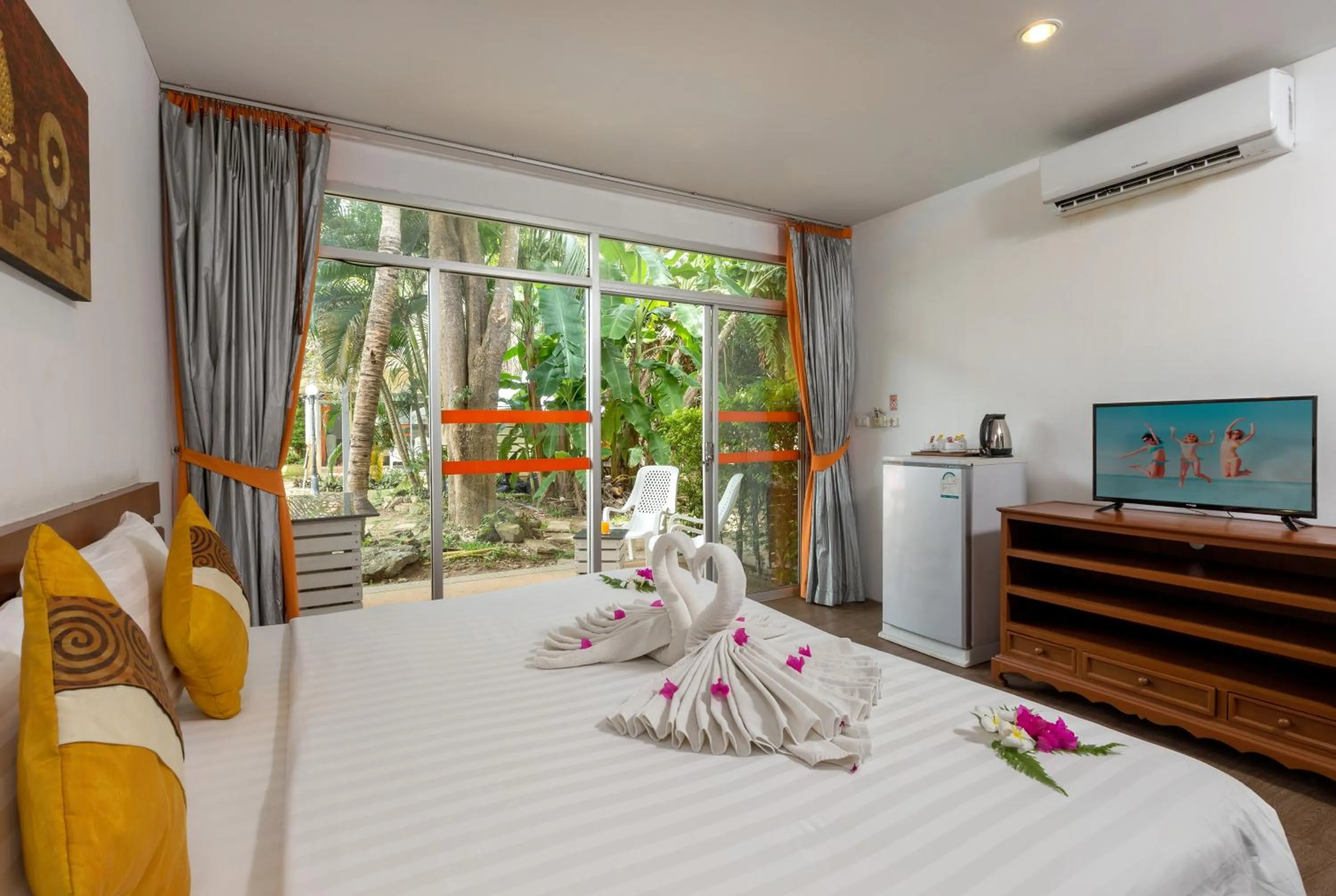 Bedroom, Bed in Phuket Sea Resort SHA Extra Plus