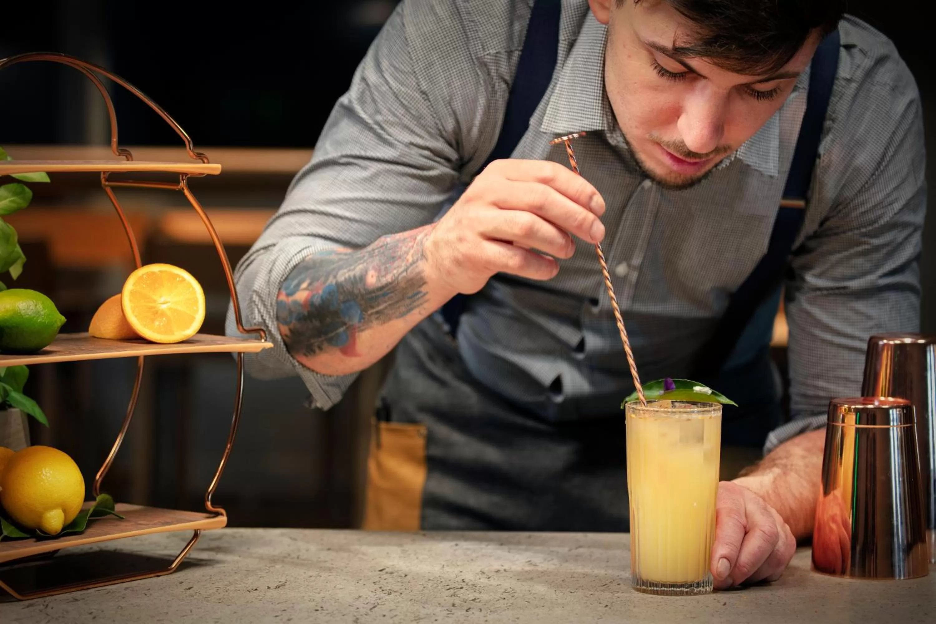 Lounge or bar in Holiday Inn London Heathrow - Bath Road by IHG