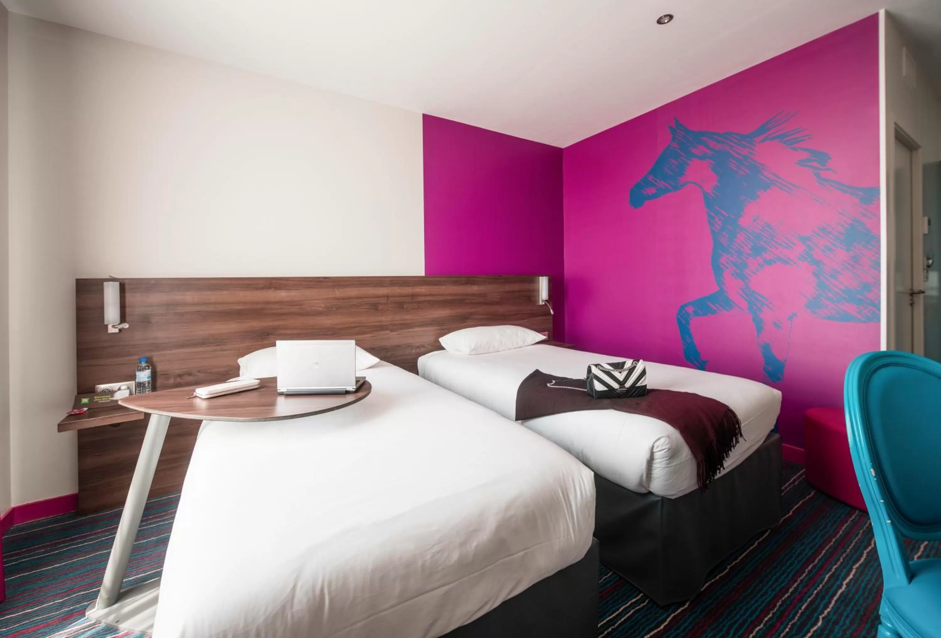 Bedroom, Bed in ibis Styles Saumur Gare Centre