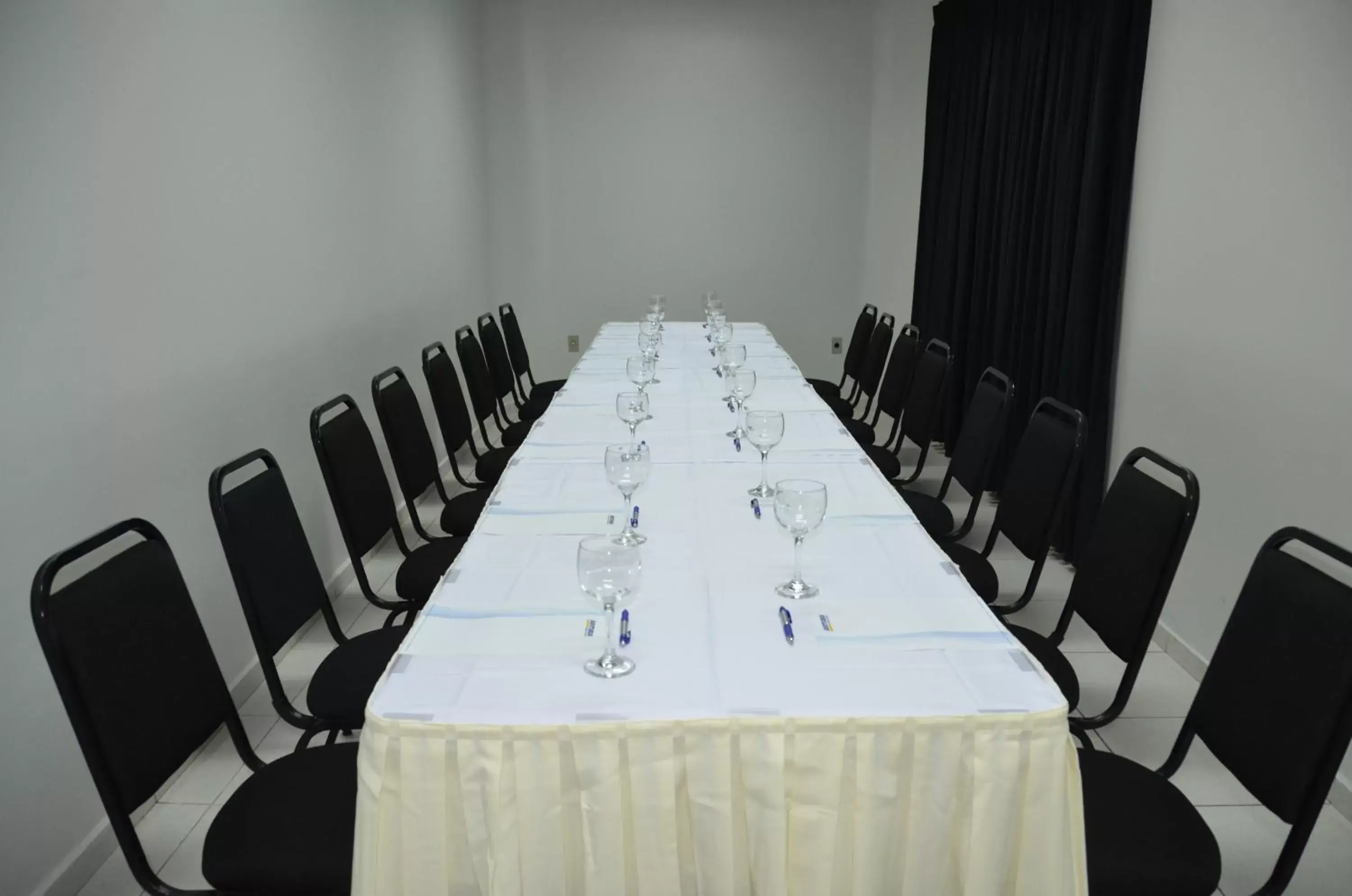 Business facilities in Arituba Park Hotel