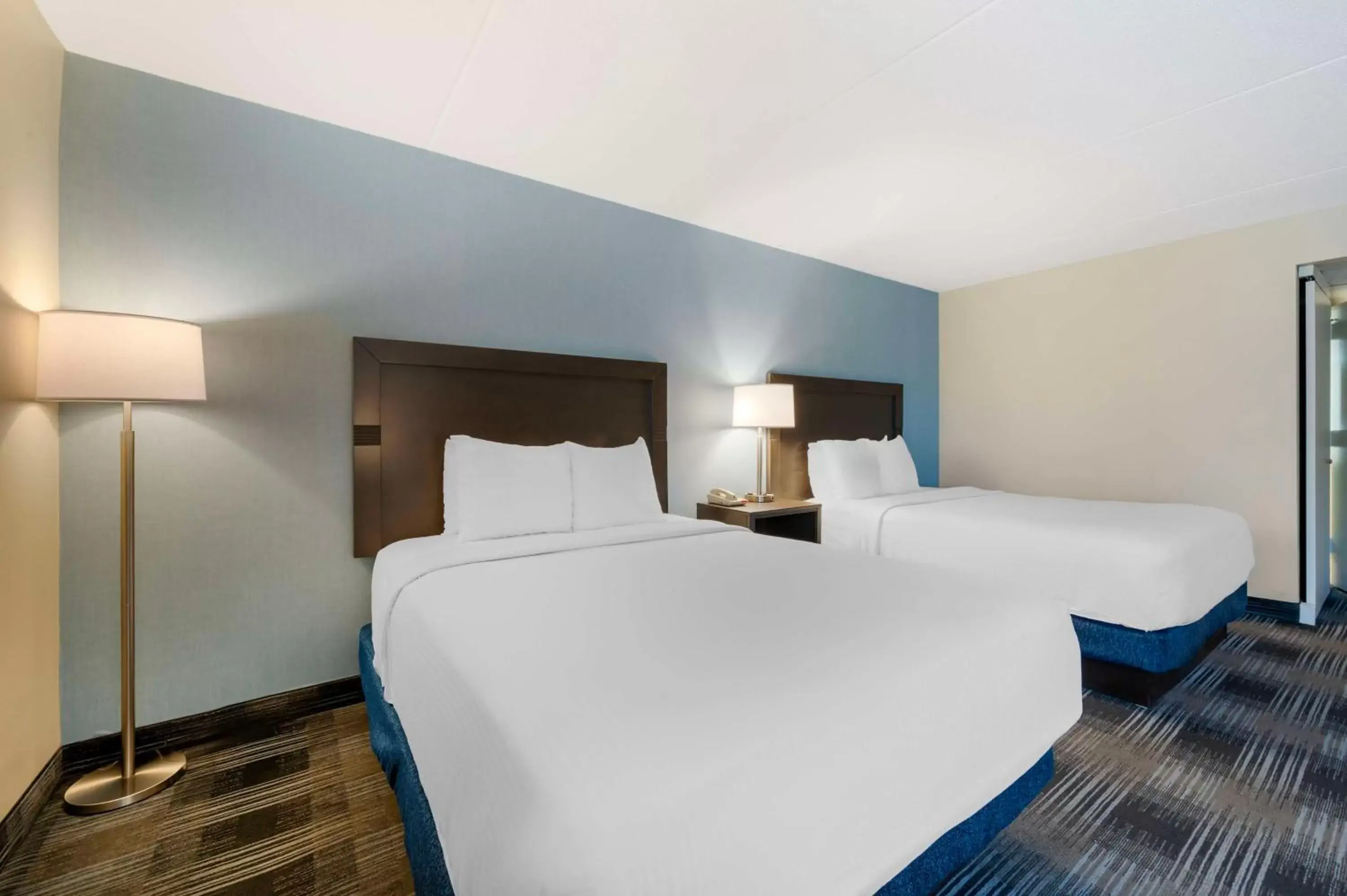 Bedroom, Bed in Best Western Plus Mount Vernon - Fort Belvoir