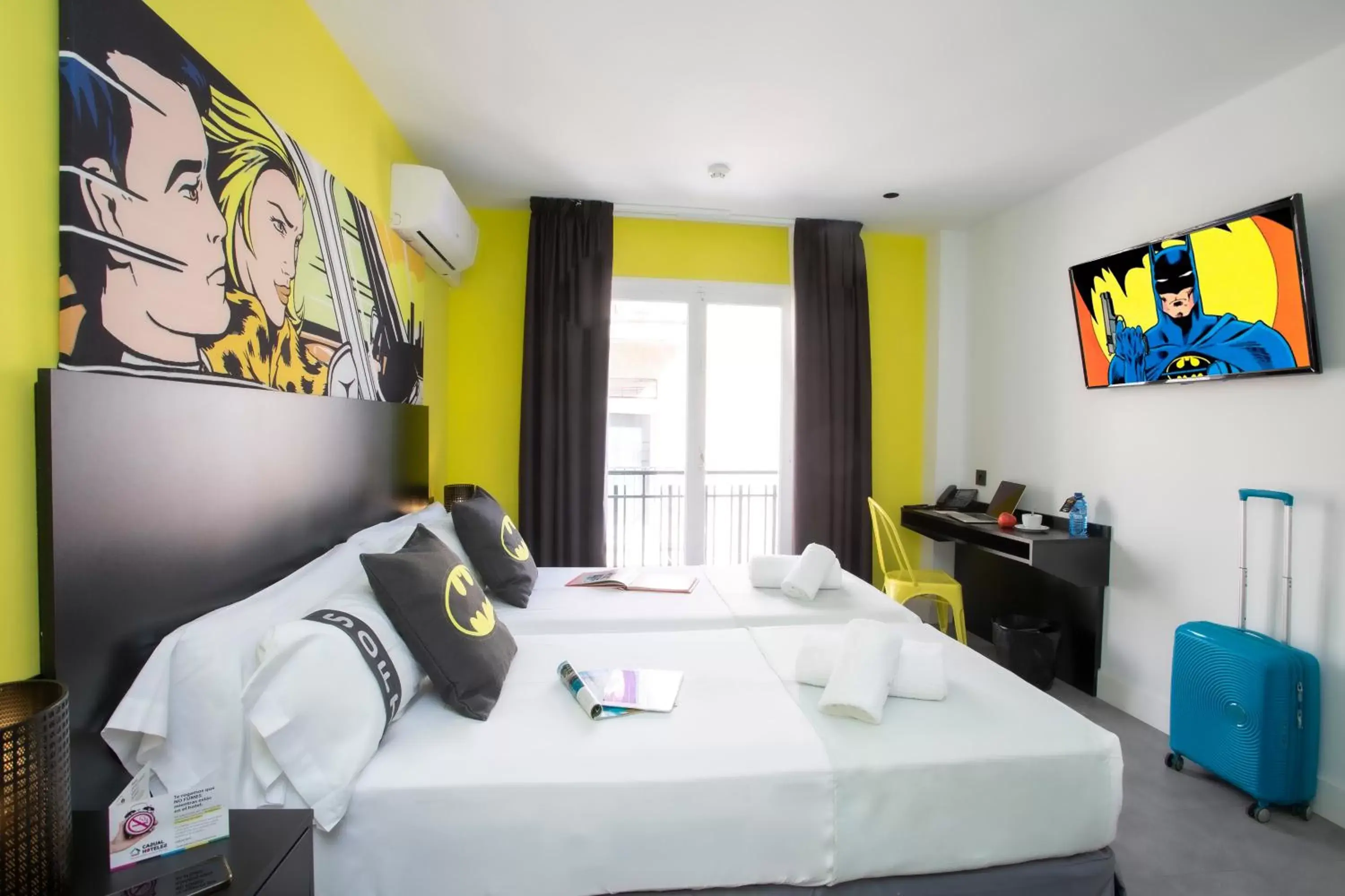 Bedroom in Casual Pop Art Benidorm