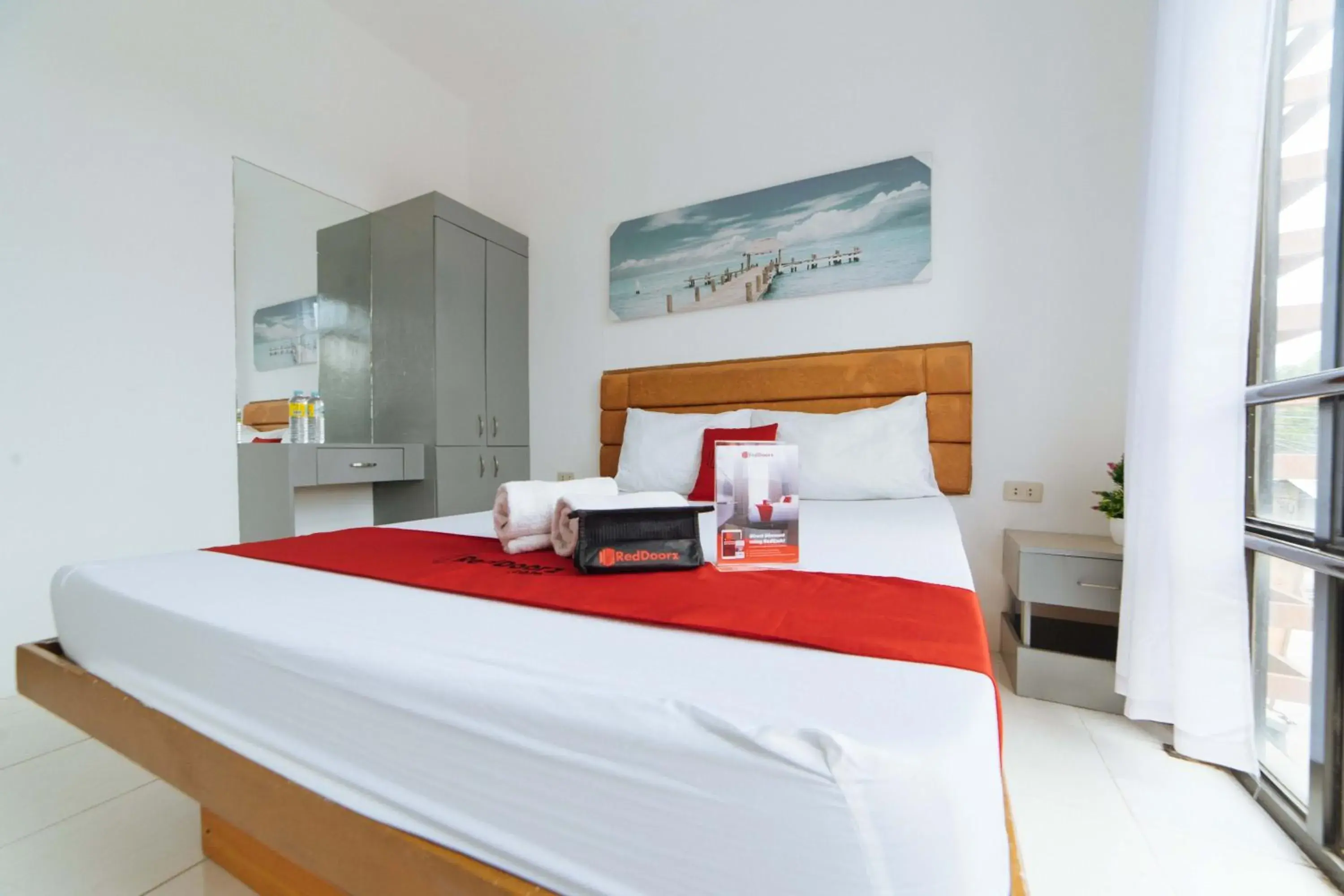 Bedroom, Bed in RedDoorz Plus near Dadiangas Heights