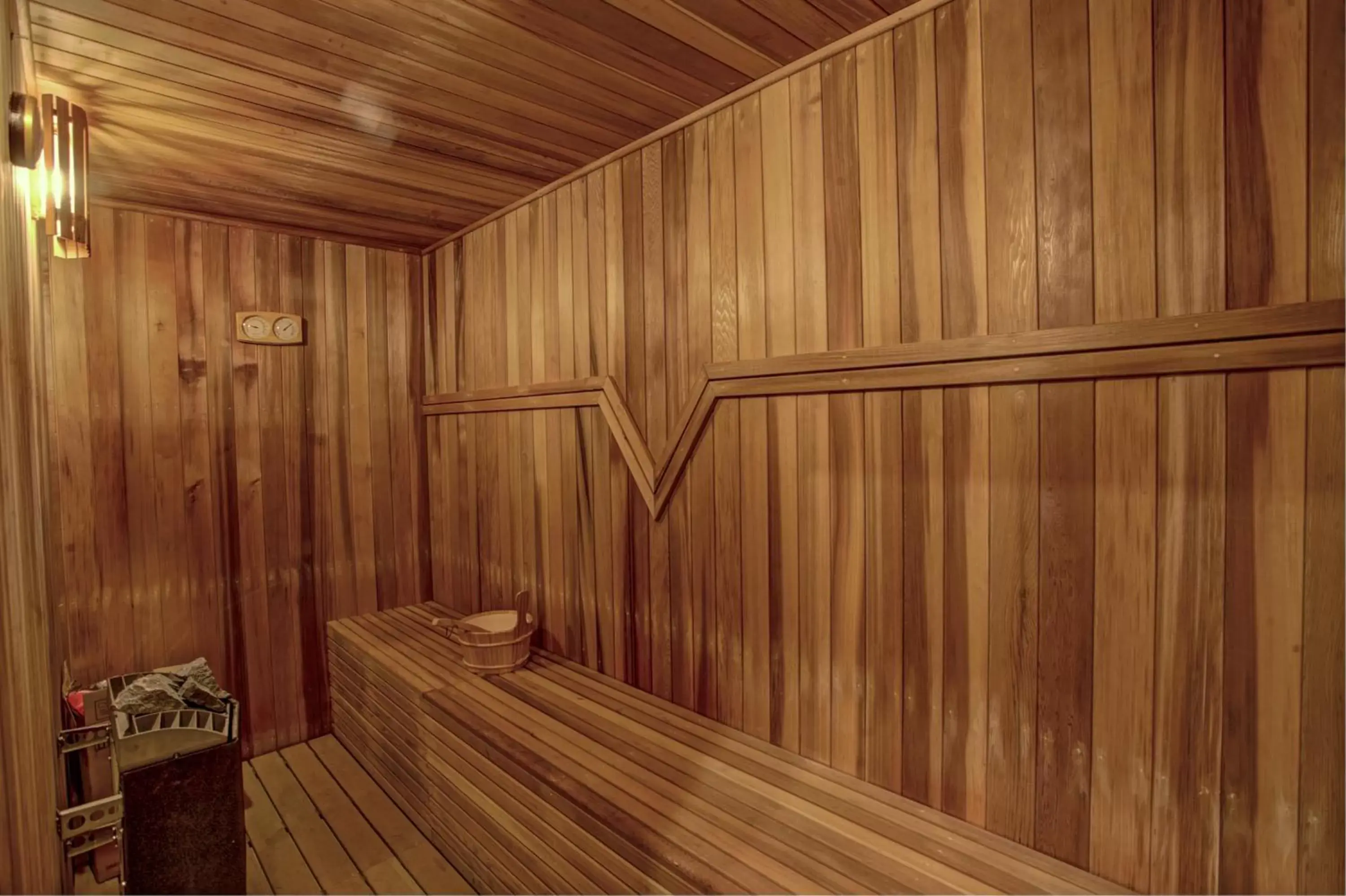 Sauna in Platinum Grand