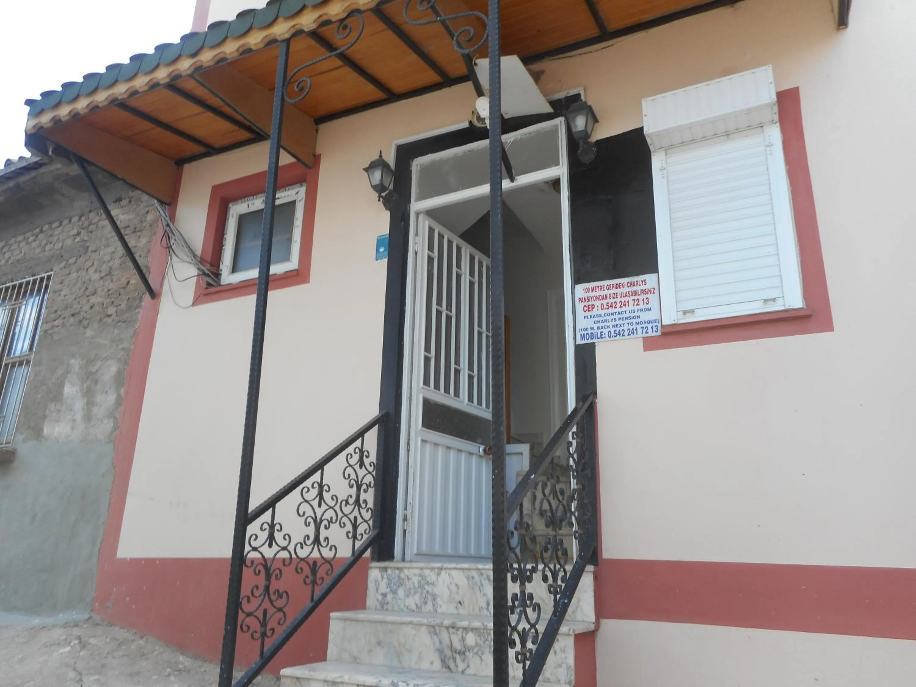 Property building in Lale Pension