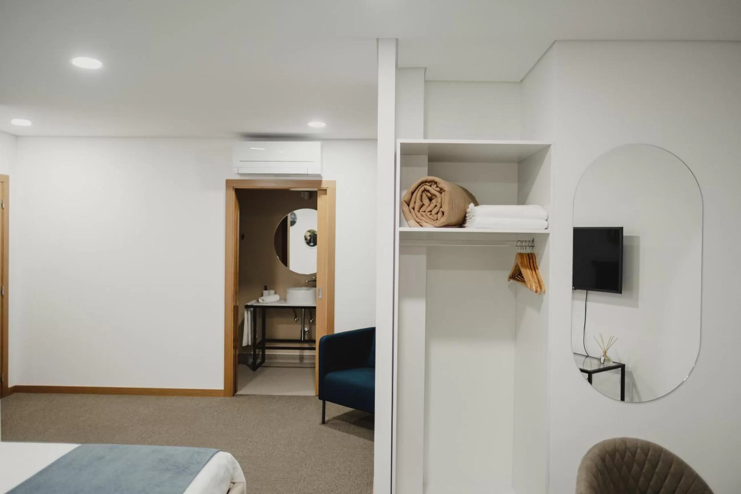 TV/Entertainment Center in Alojamento 88