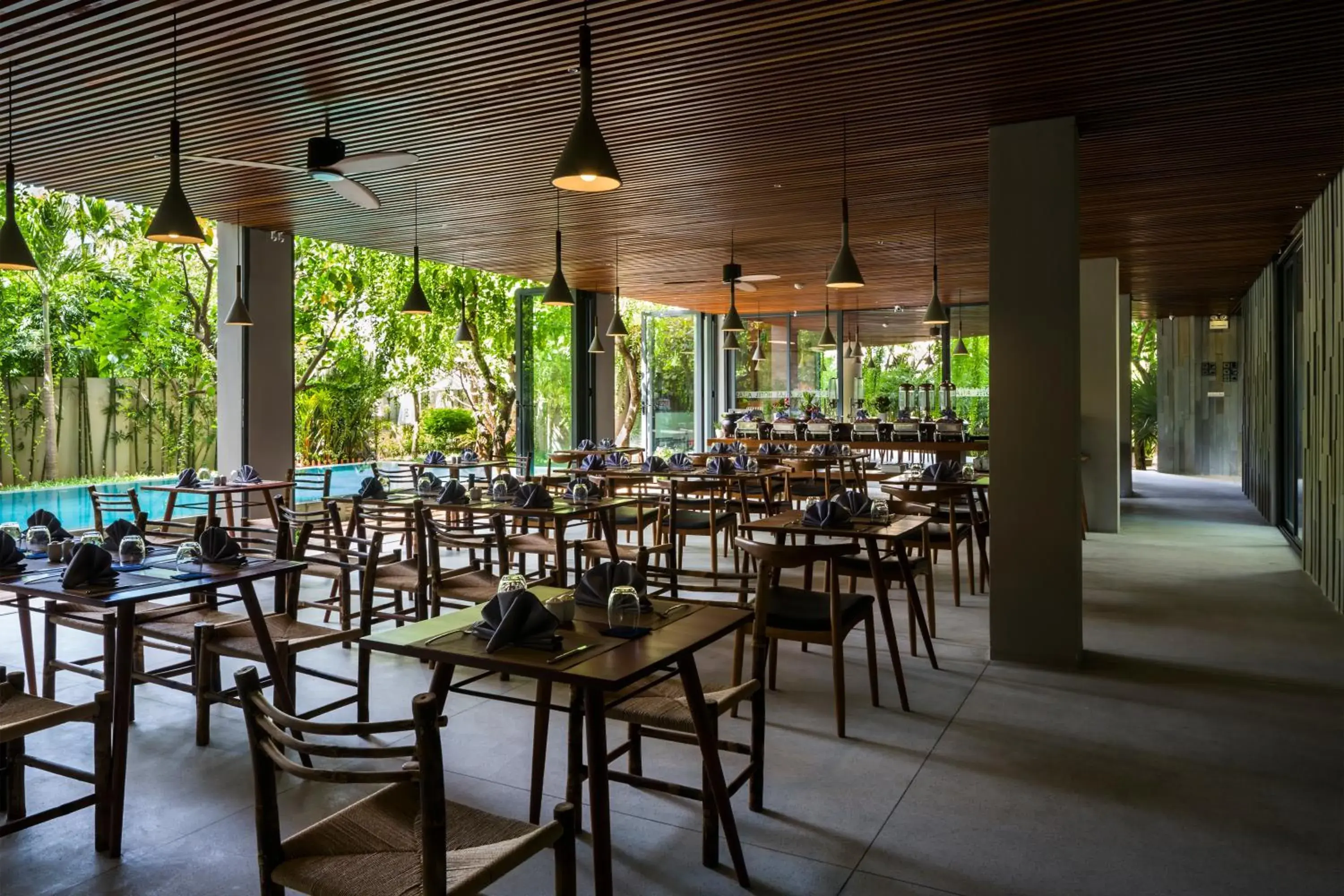 Restaurant/Places to Eat in Mulberry Collection Silk Eco