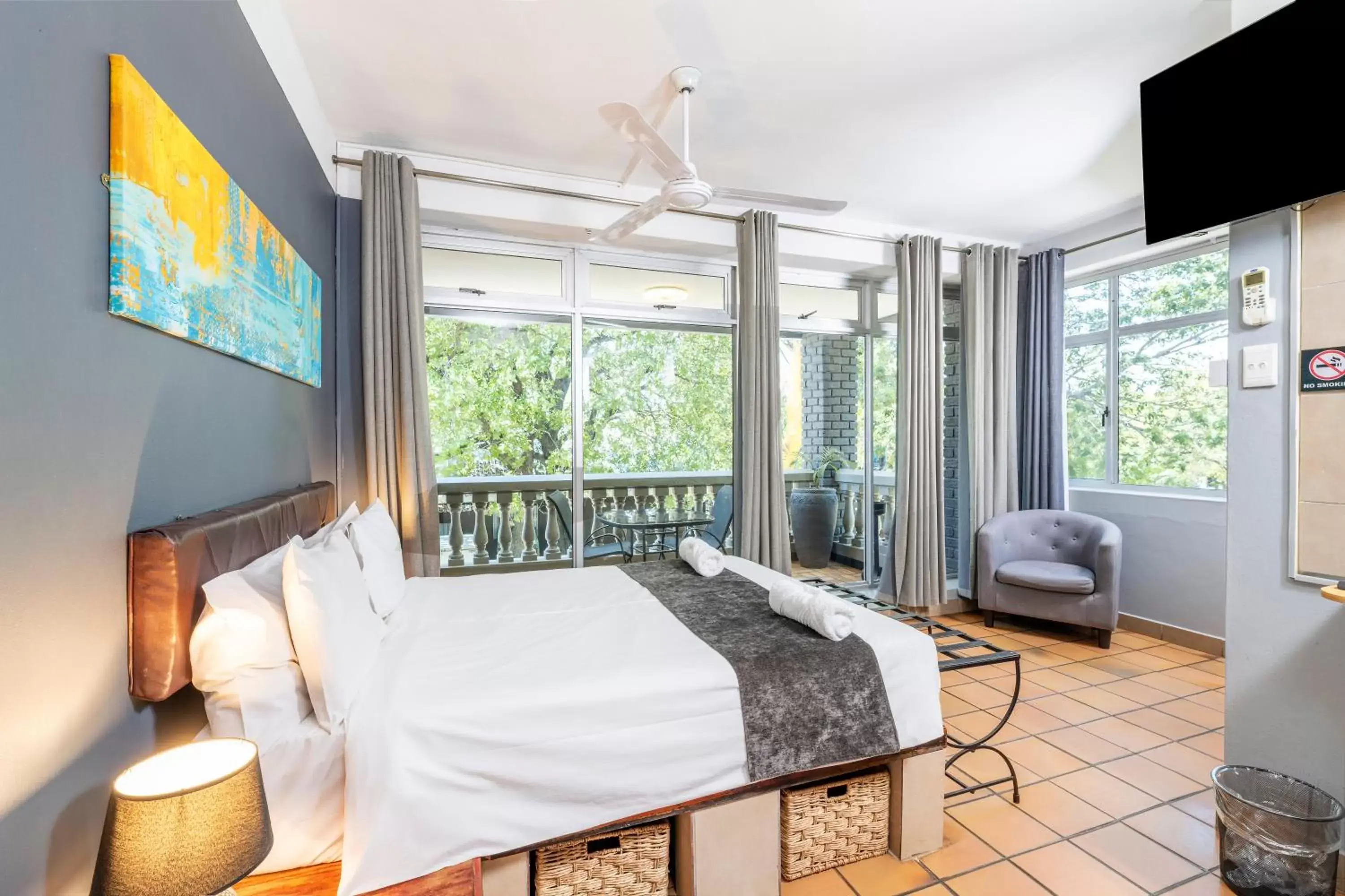 Bed in N1 Hotel & Campsite Victoria Falls