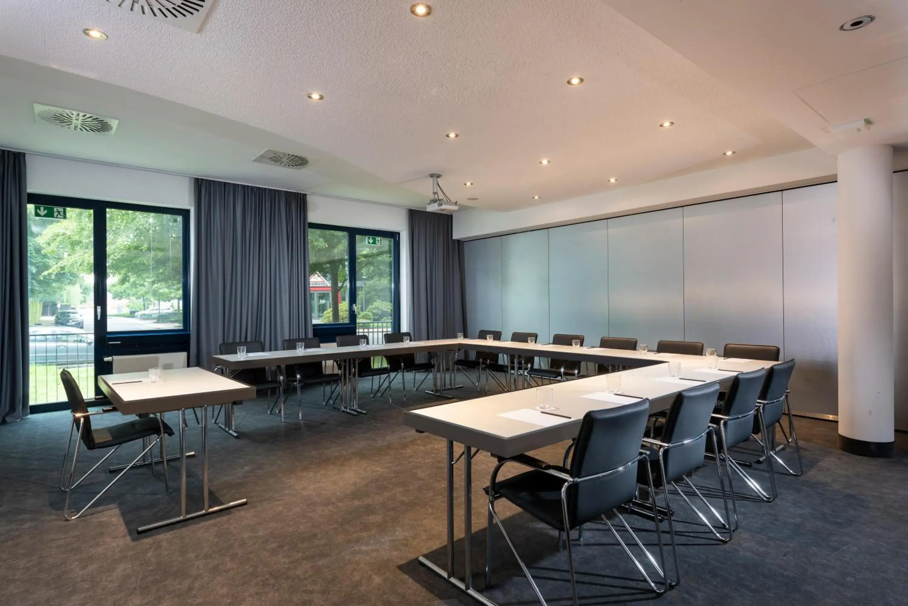 Meeting/conference room in Precise House Dusseldorf Airport