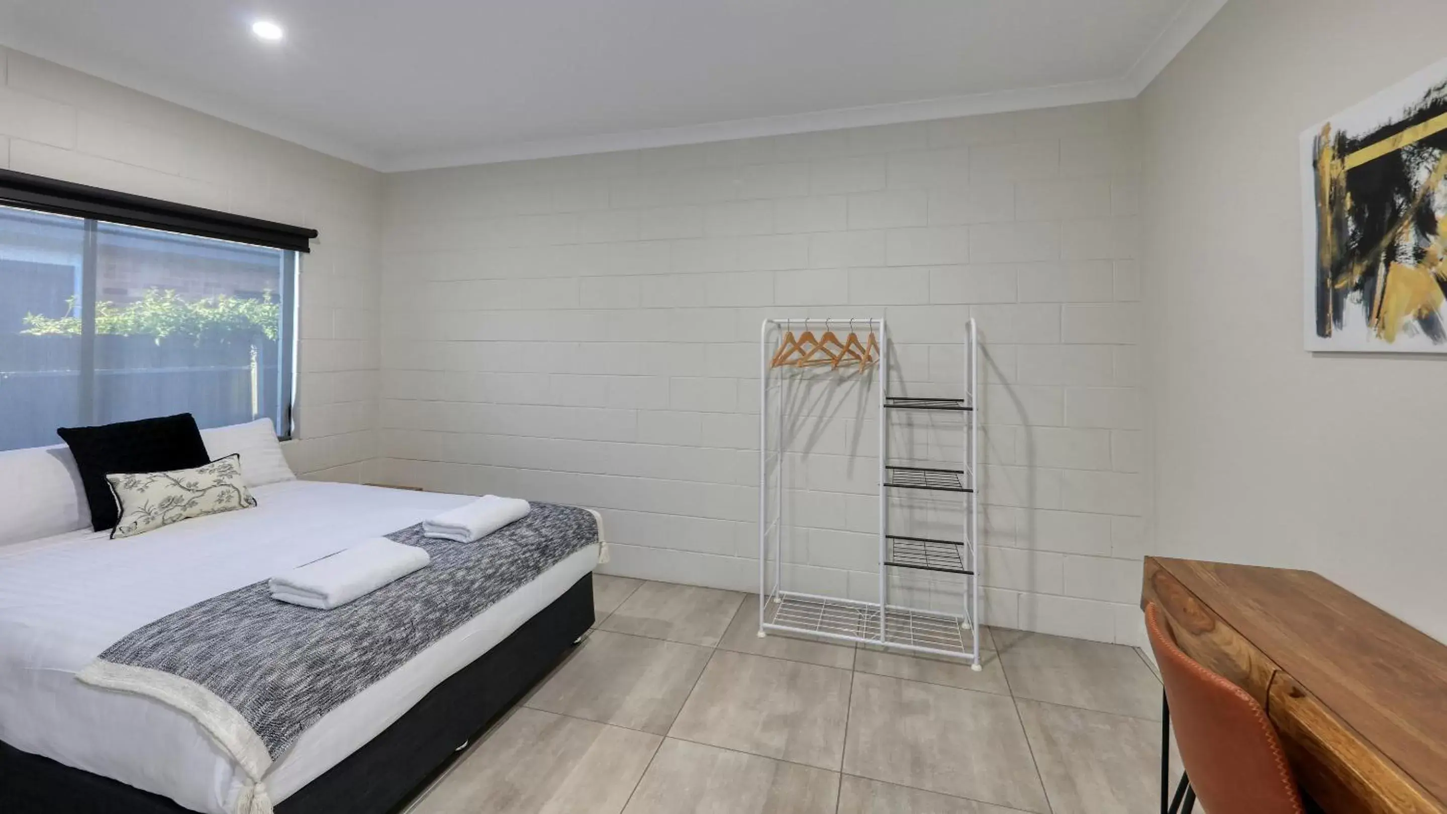 Bed in Castlereagh Lodge Motel