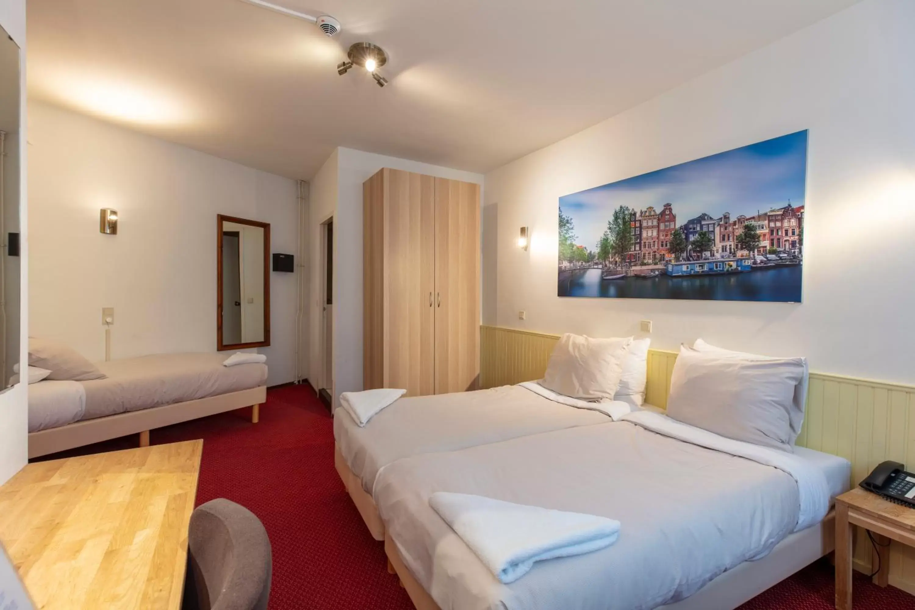 Bed in Amsterdam Wiechmann Hotel