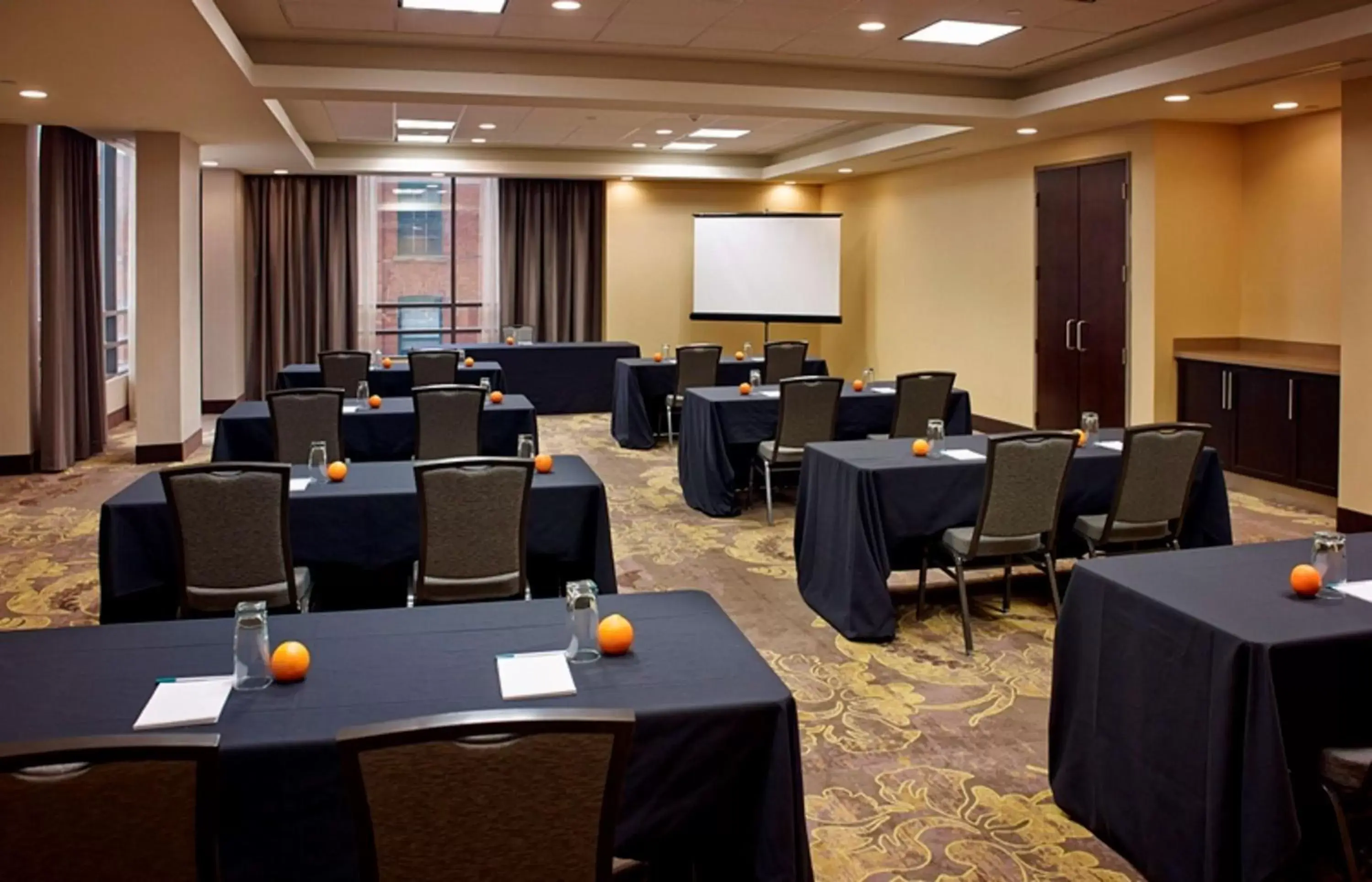 Meeting/conference room in Homewood Suites by Hilton Hamilton