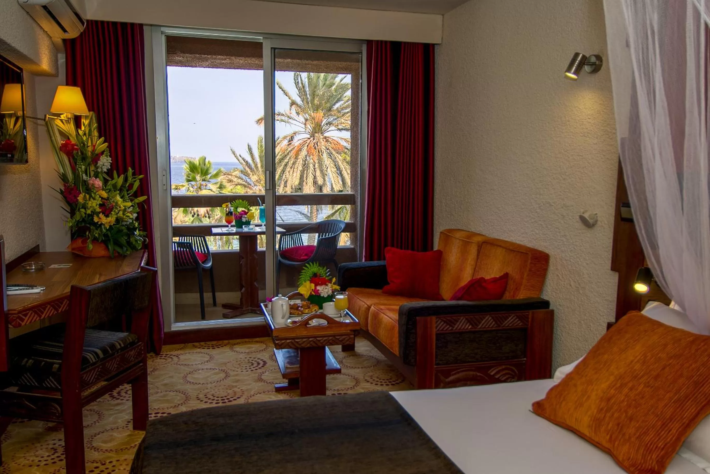 Photo of the whole room in Hotel Jardin Savana Dakar