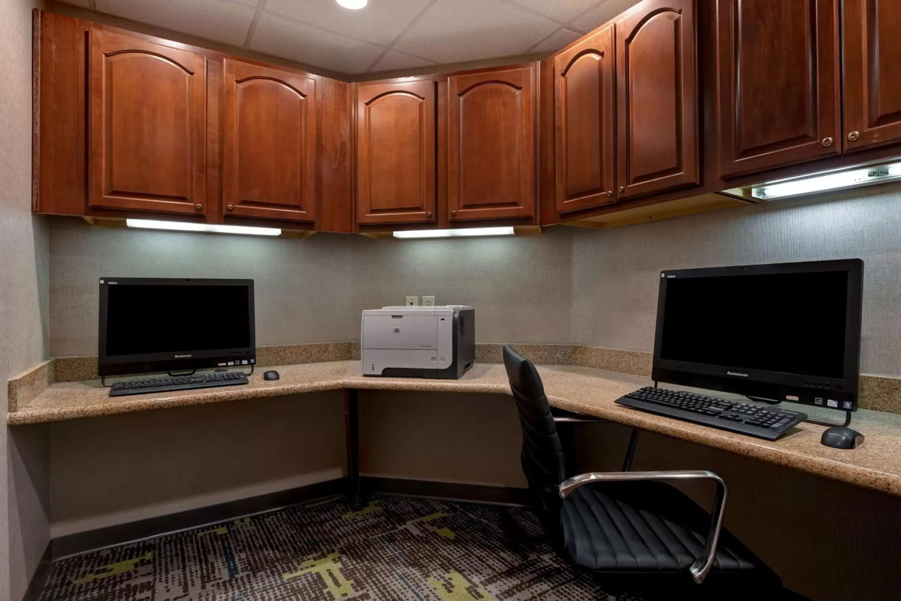 Business facilities, Business Area/Conference Room in Hampton Inn & Suites Rohnert Park - Sonoma County