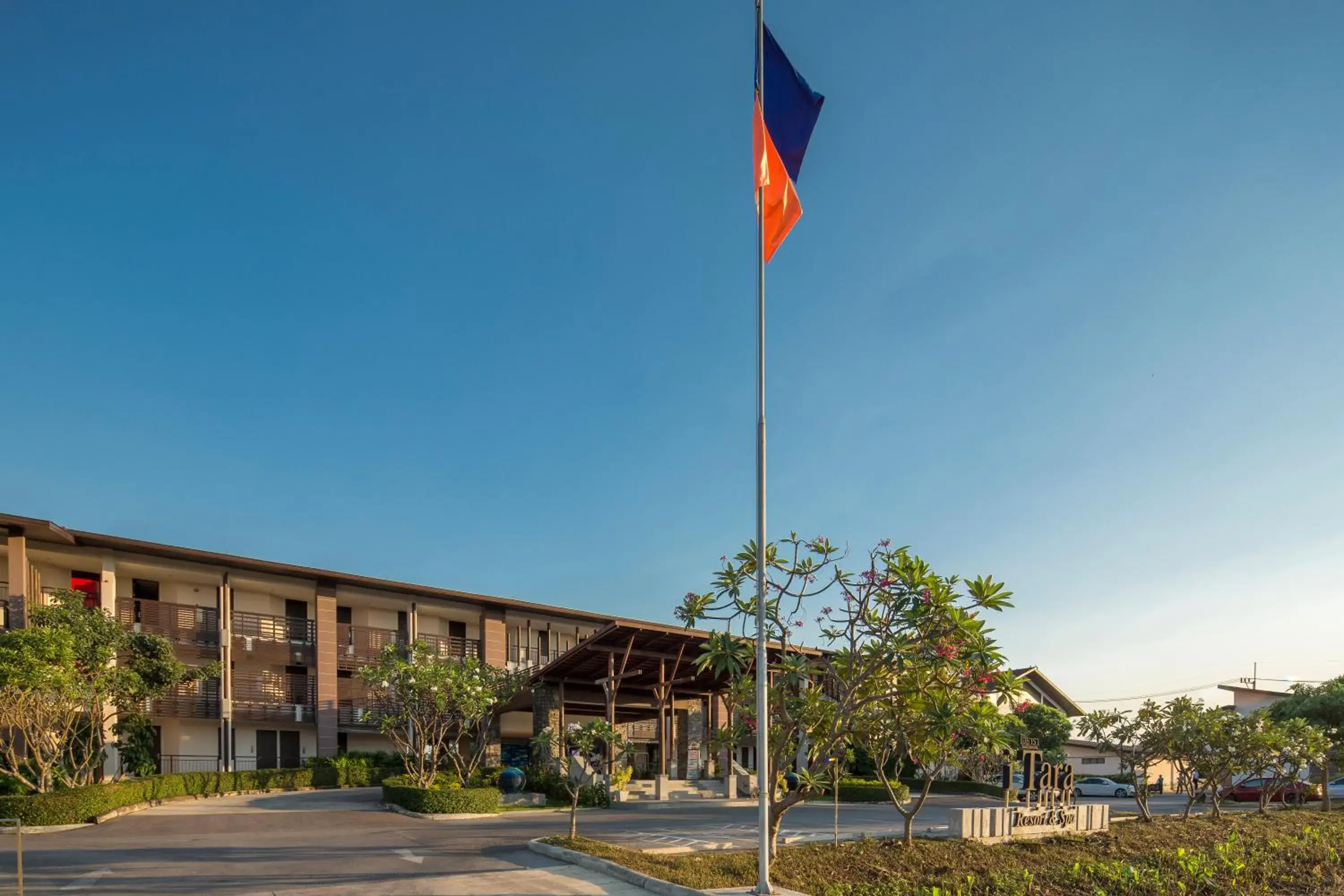 Facade/entrance, Property Building in i Tara Resort & Spa