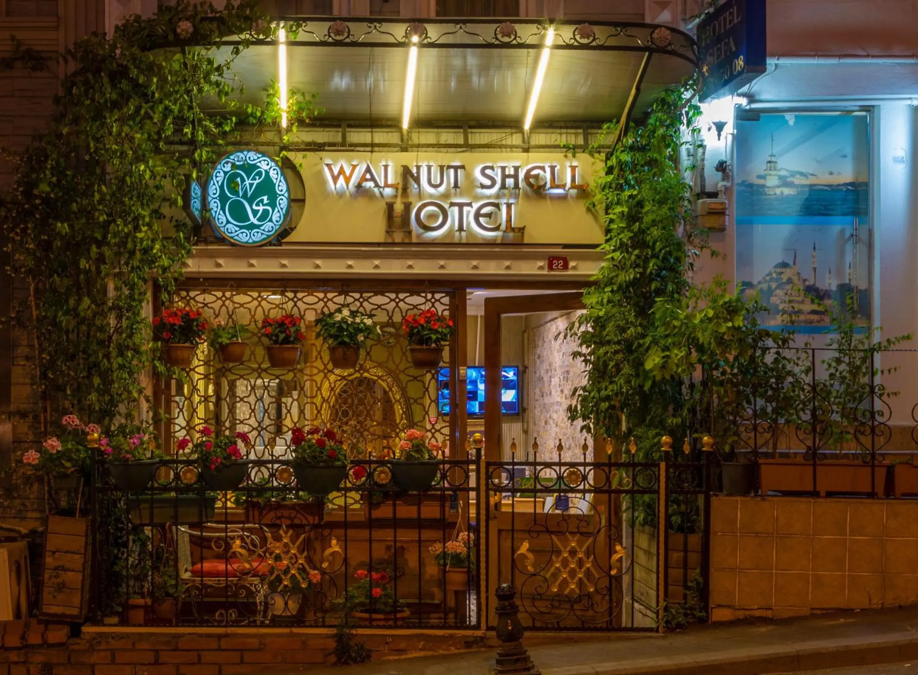 Facade/entrance, Property Building in Walnut Shell Hotel Sultanahmet