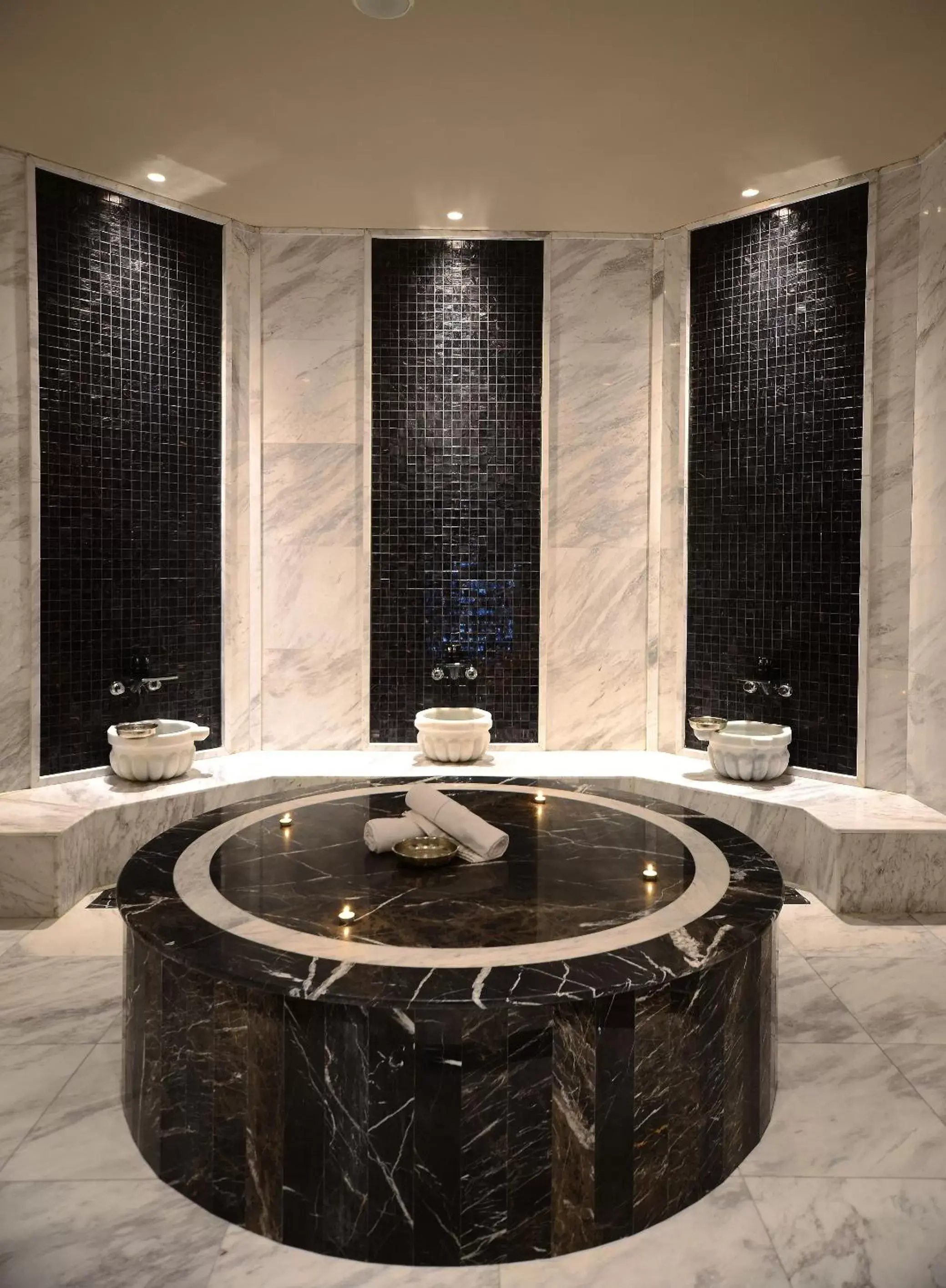 Spa and wellness centre/facilities, Bathroom in Wyndham Grand Istanbul Levent