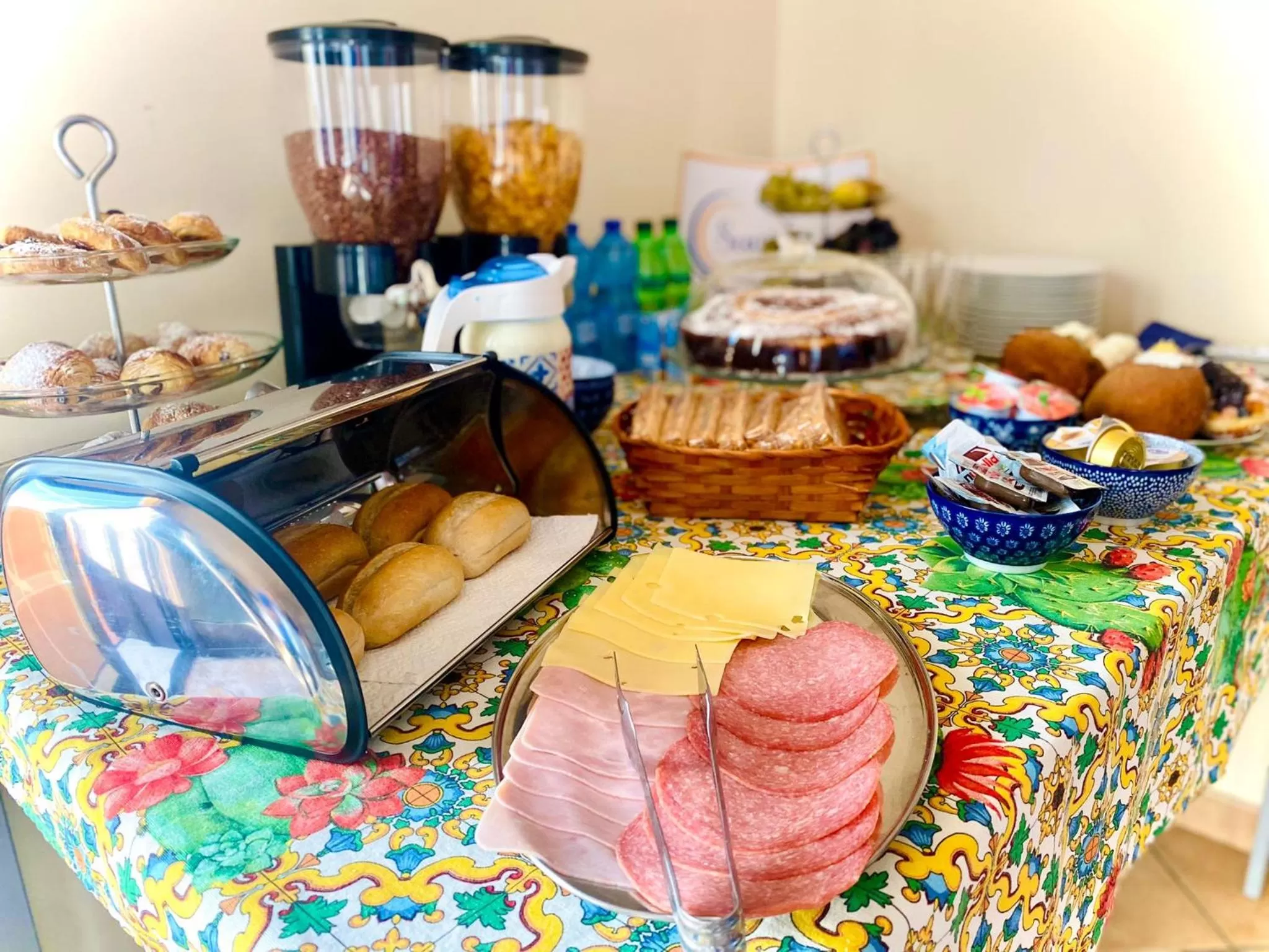 Breakfast in Seaside B&B Avola