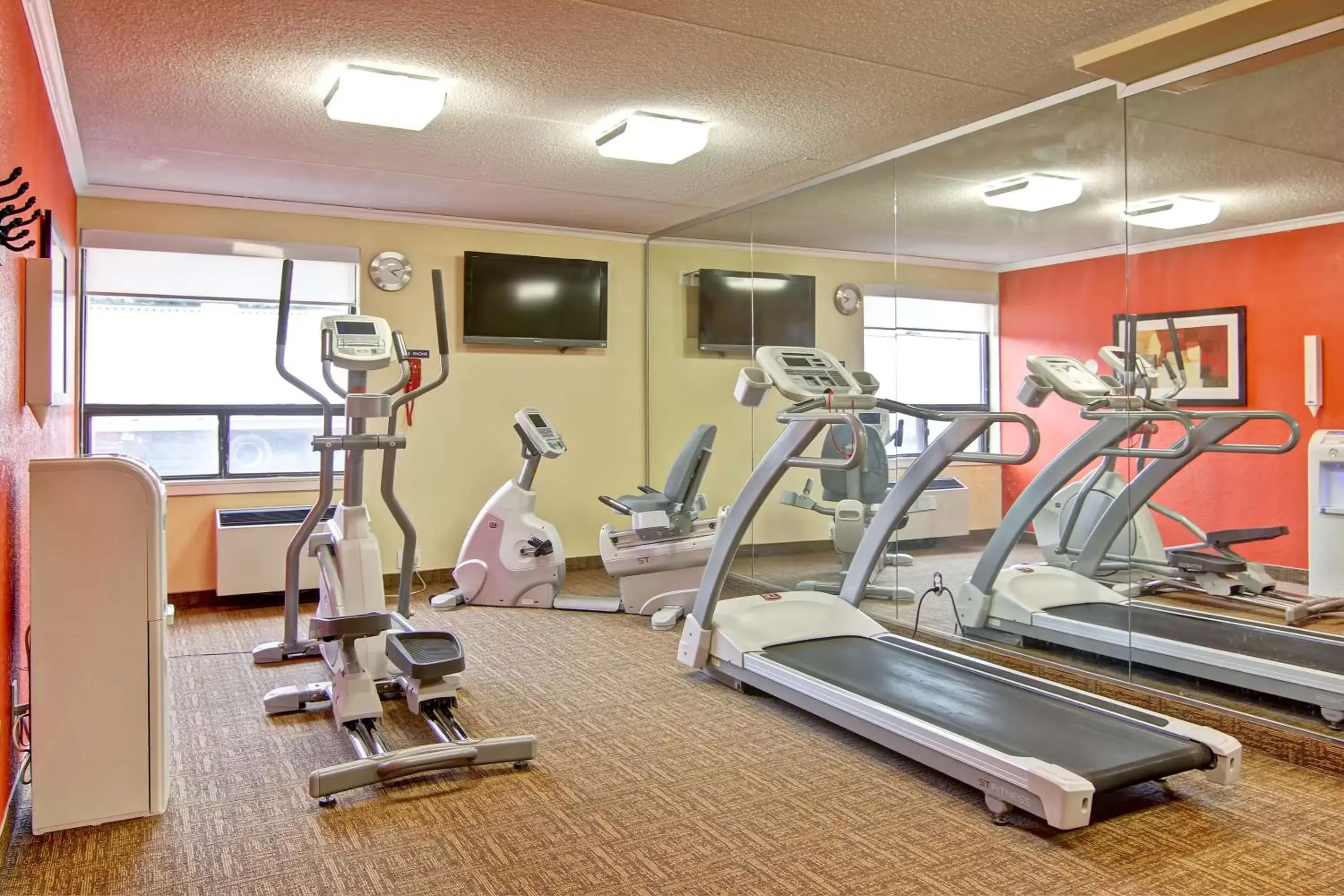 Fitness centre/facilities, Fitness Center/Facilities in Best Western Plus Toronto North York Hotel & Suites