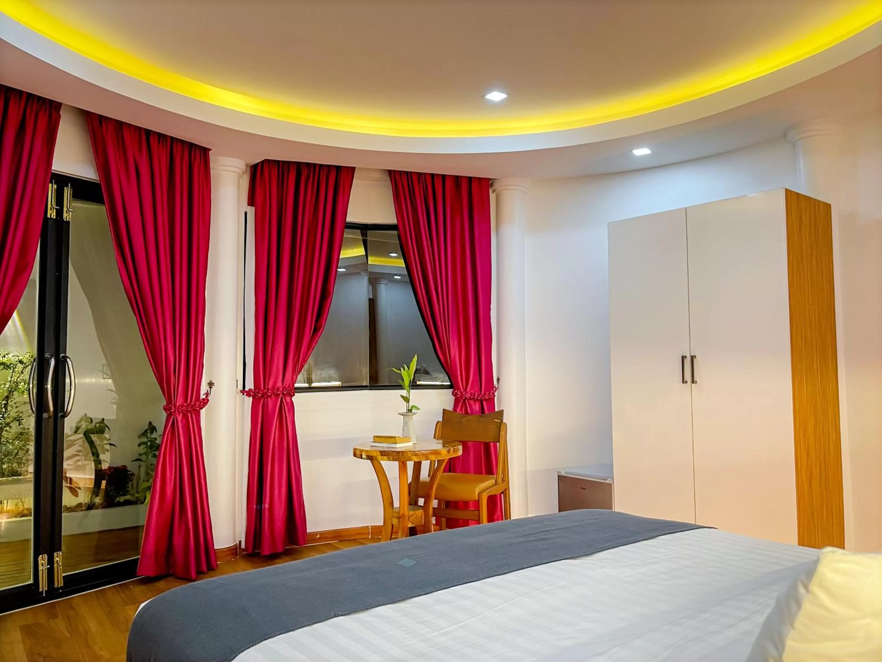 Guests in Cambana La Riviere Boutique