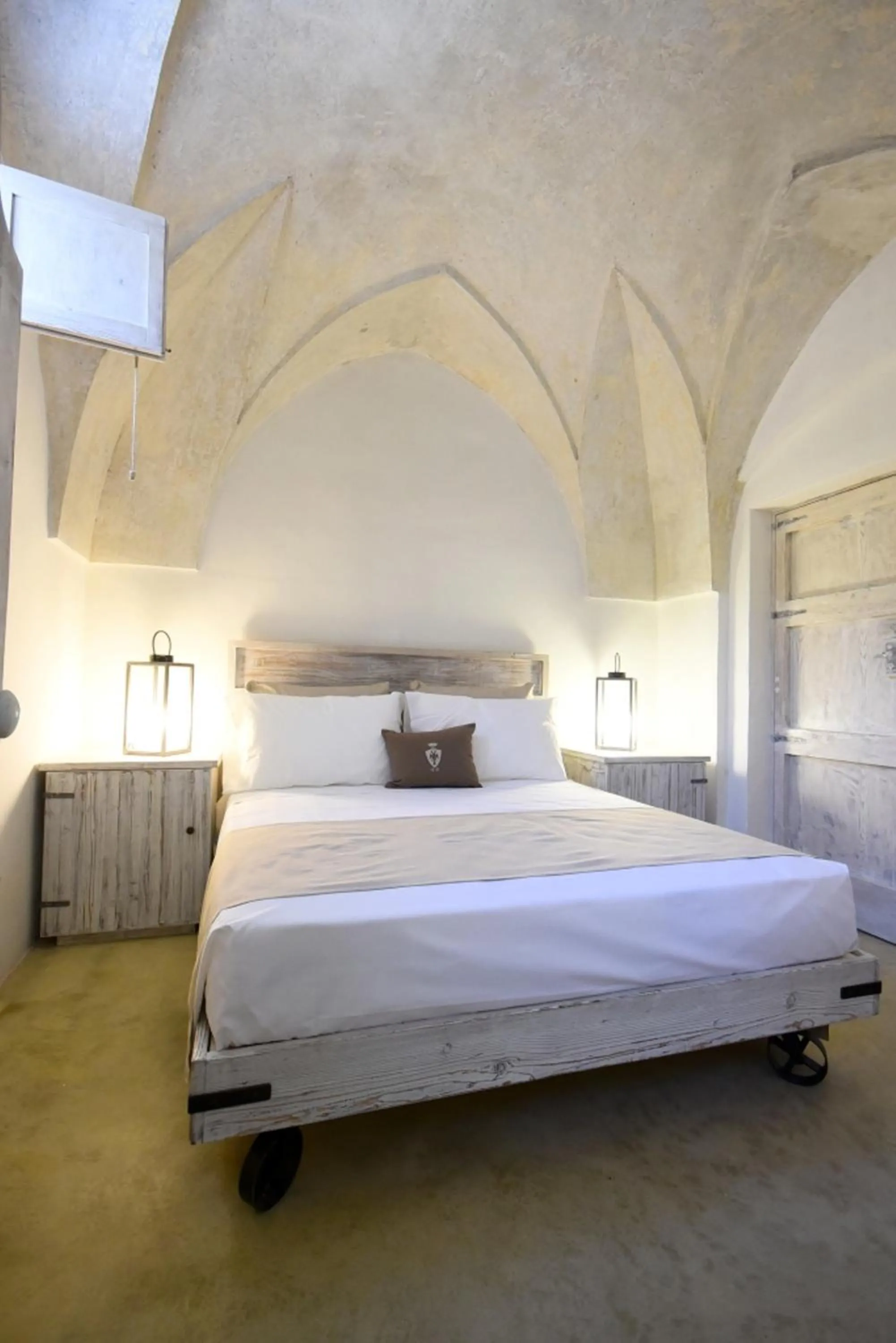 Bedroom, Bed in Palazzo Castriota