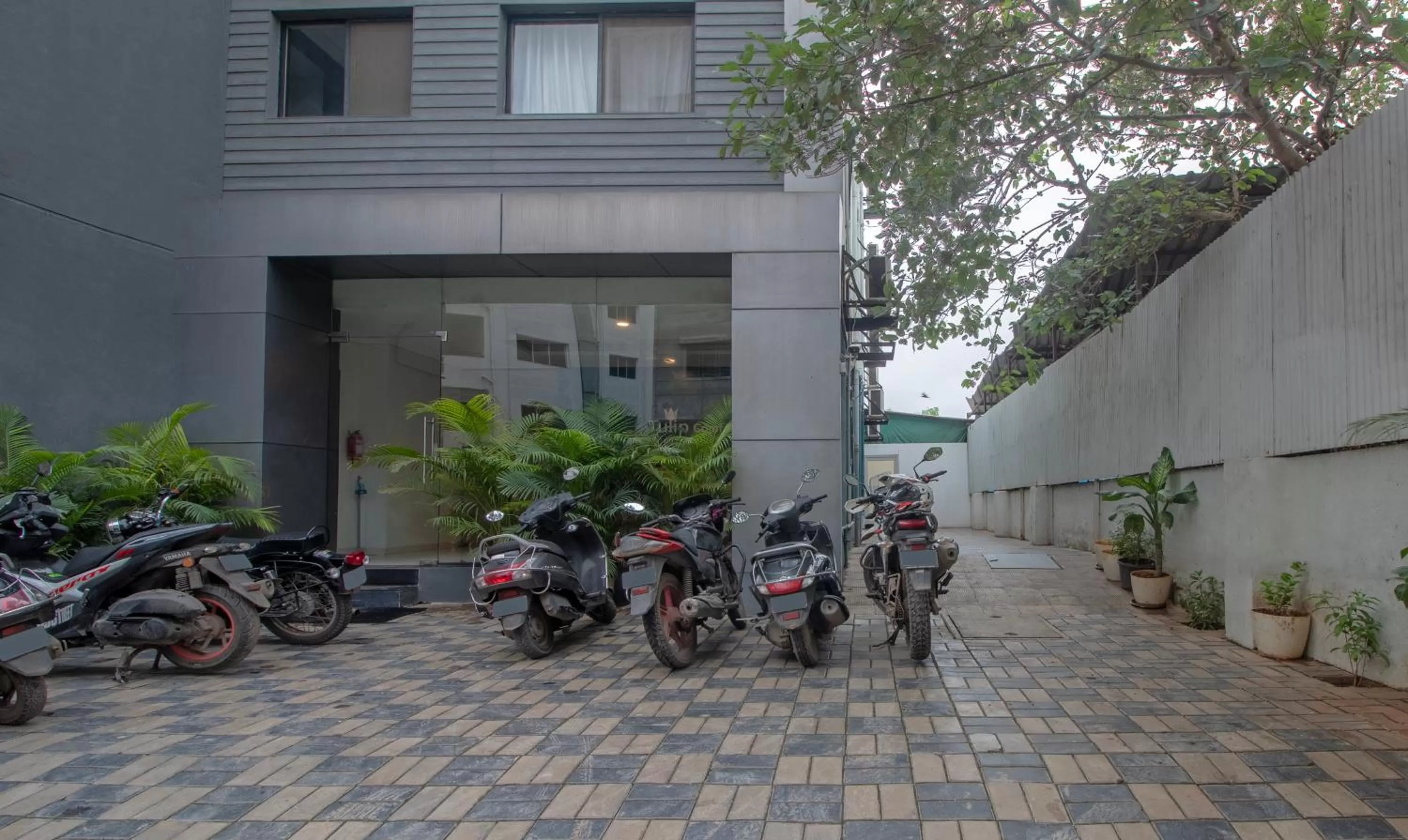 Parking in Treebo Tulip Comfort