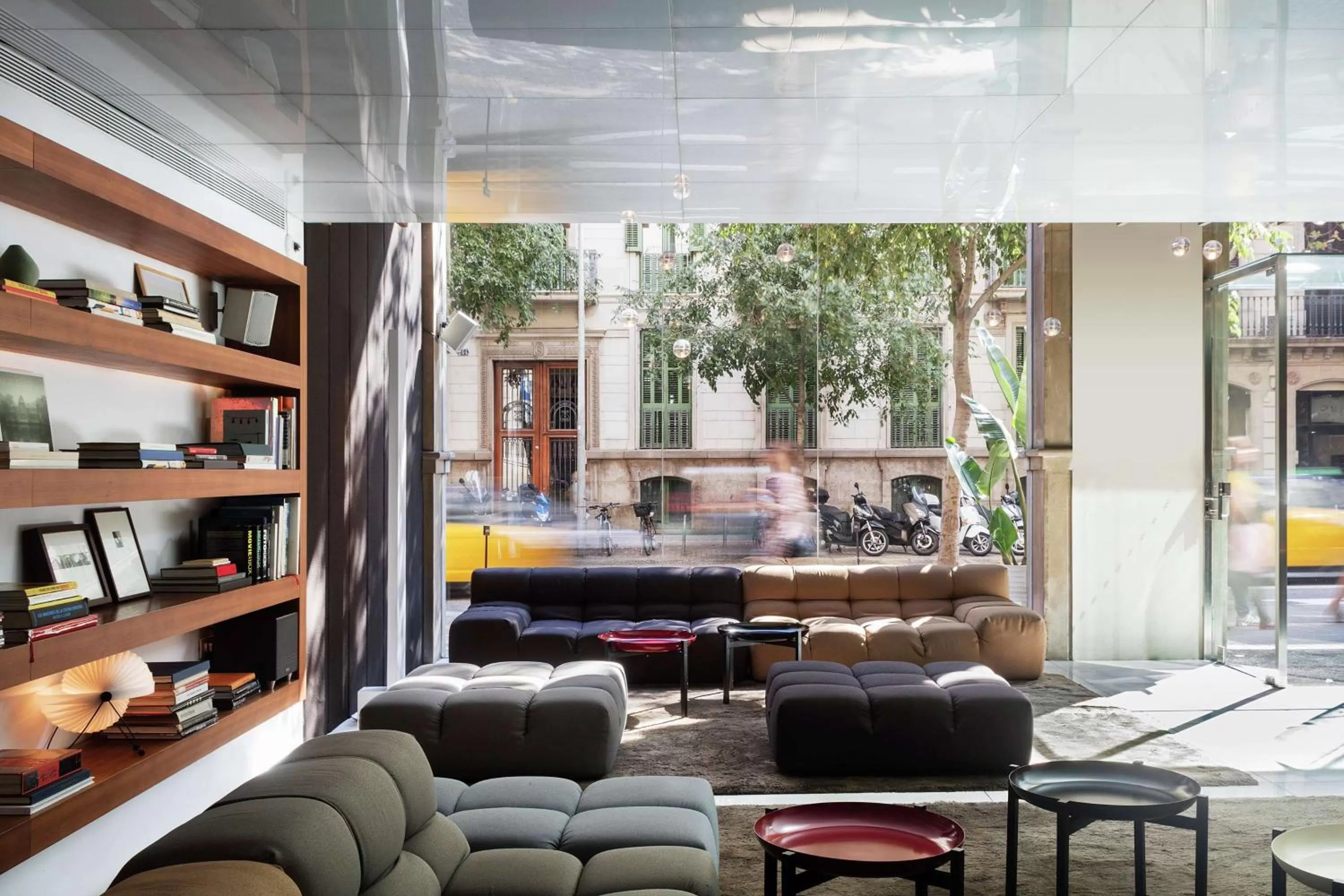 Lobby or reception in Alexandra Barcelona Hotel, Curio Collection by Hilton