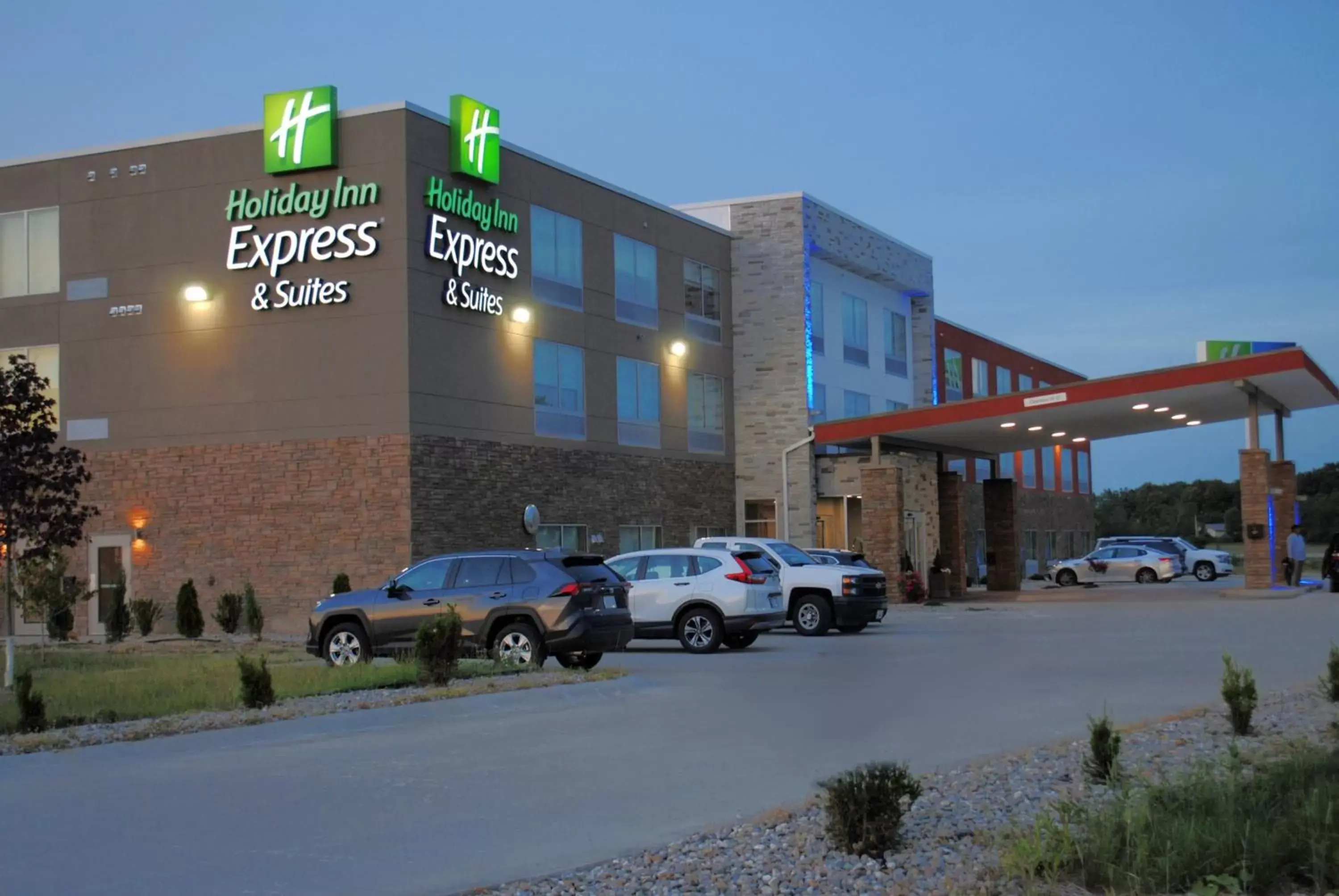 Property building in Holiday Inn Express & Suites - Columbia City, an IHG Hotel