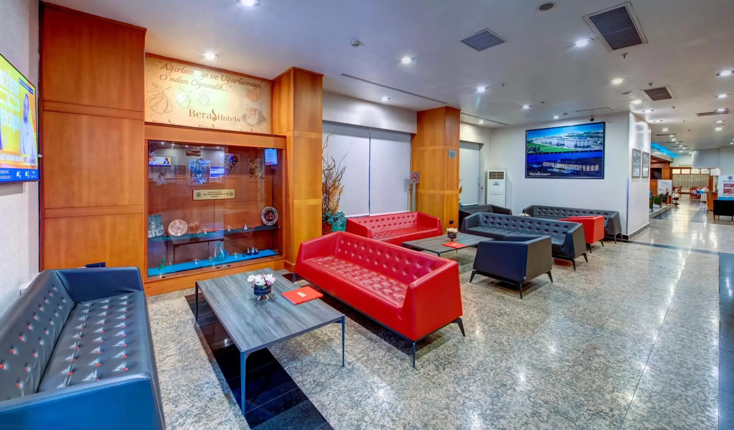 Communal lounge/ TV room in Bera Konya Hotel