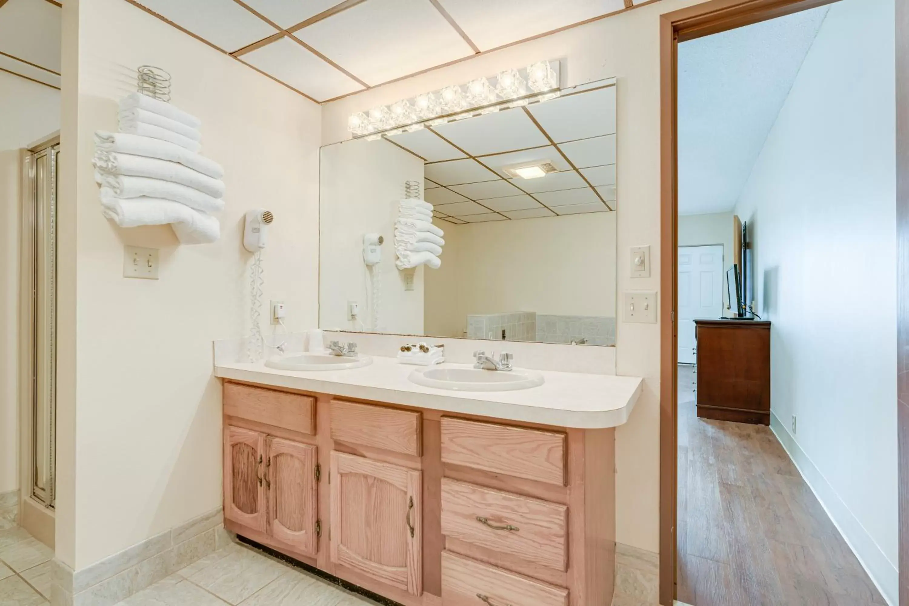 Bathroom in Bonnie Castle Resort & Marina