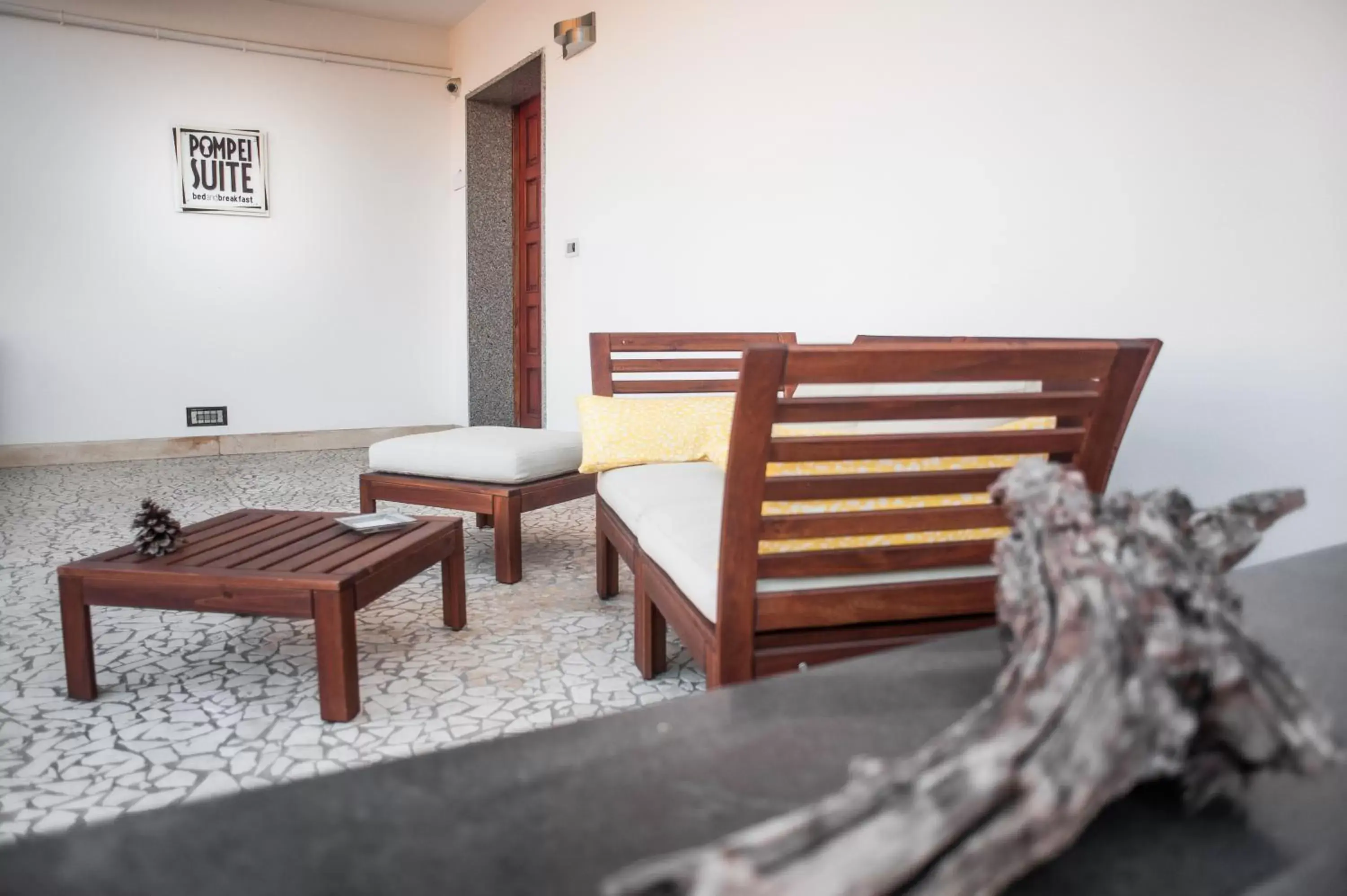 Garden, Seating Area in Pompei Suite