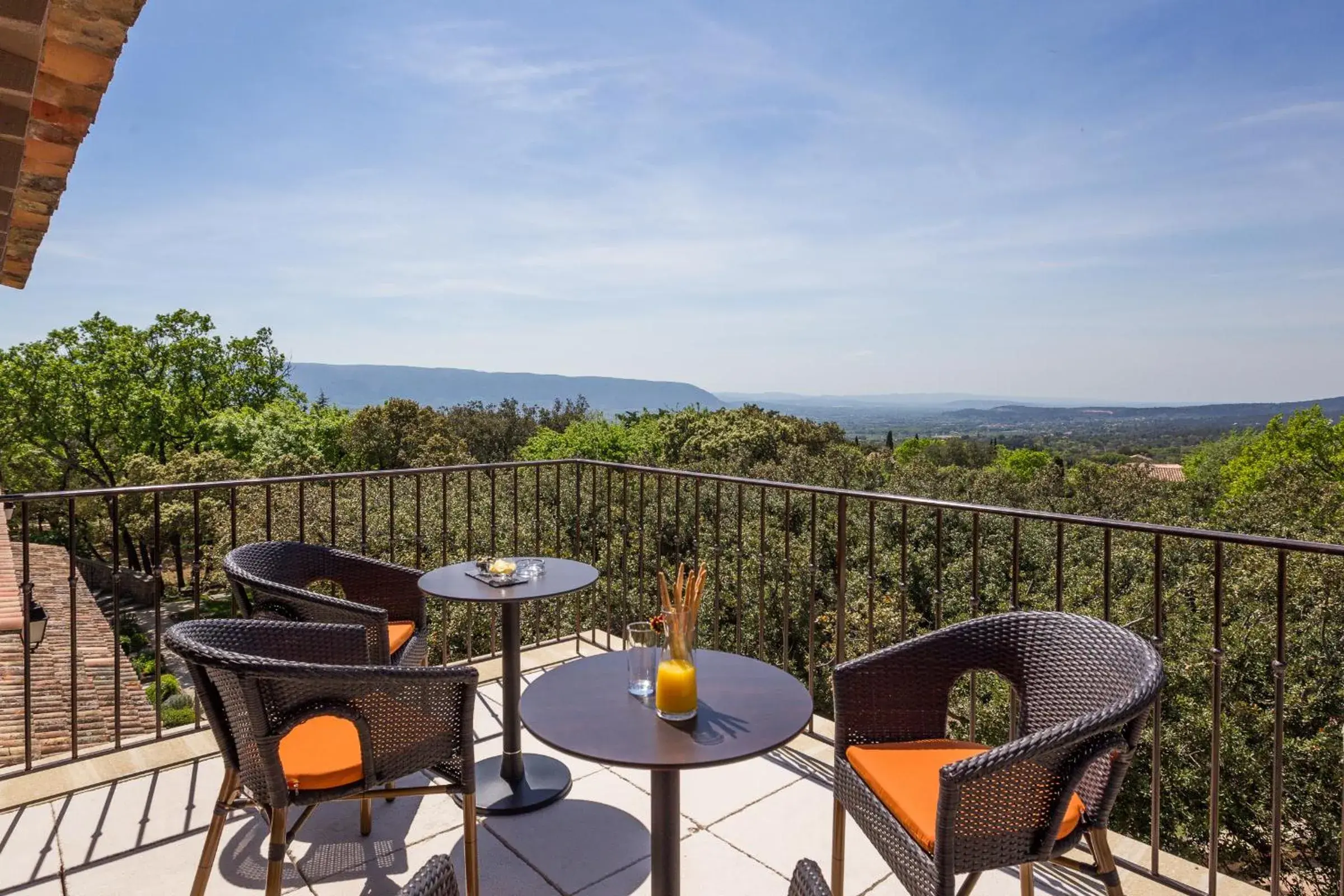 Balcony/Terrace in Le Jas de Gordes