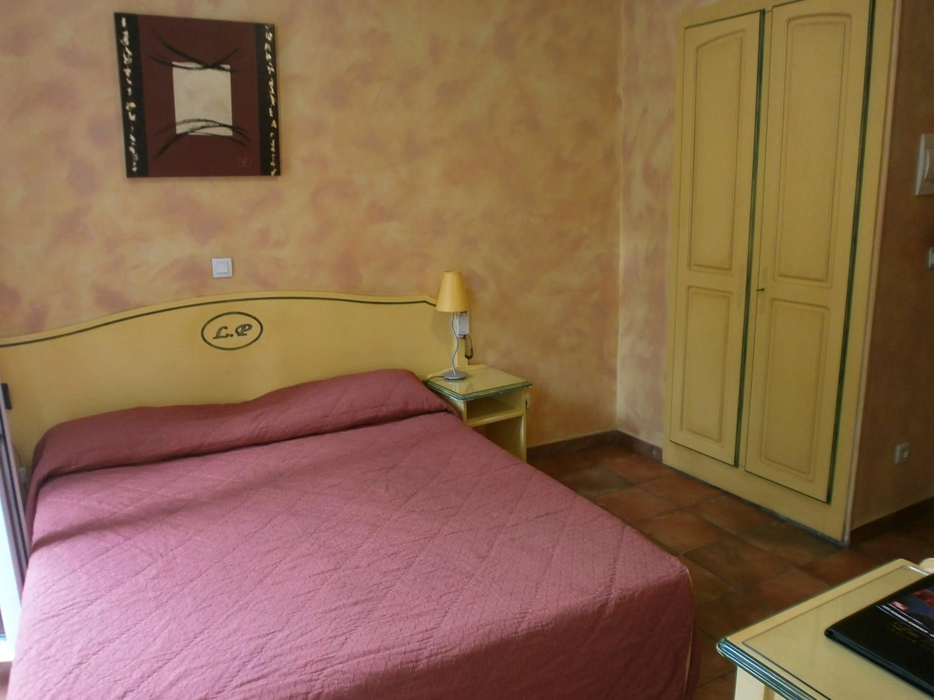 Bed in Little Palace