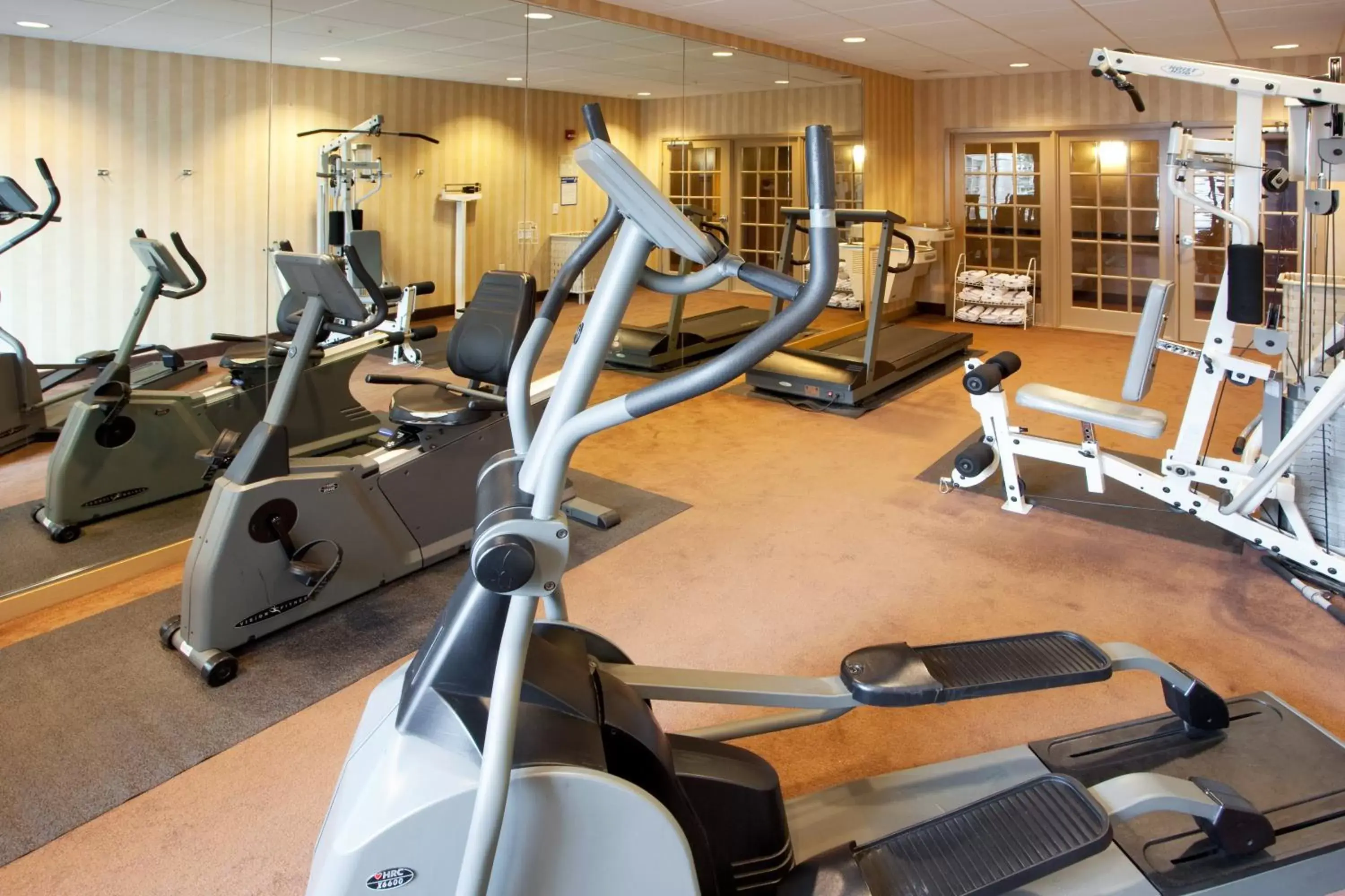 Fitness centre/facilities, Fitness Center/Facilities in Holiday Inn Express Hotel & Suites Hagerstown, an IHG Hotel