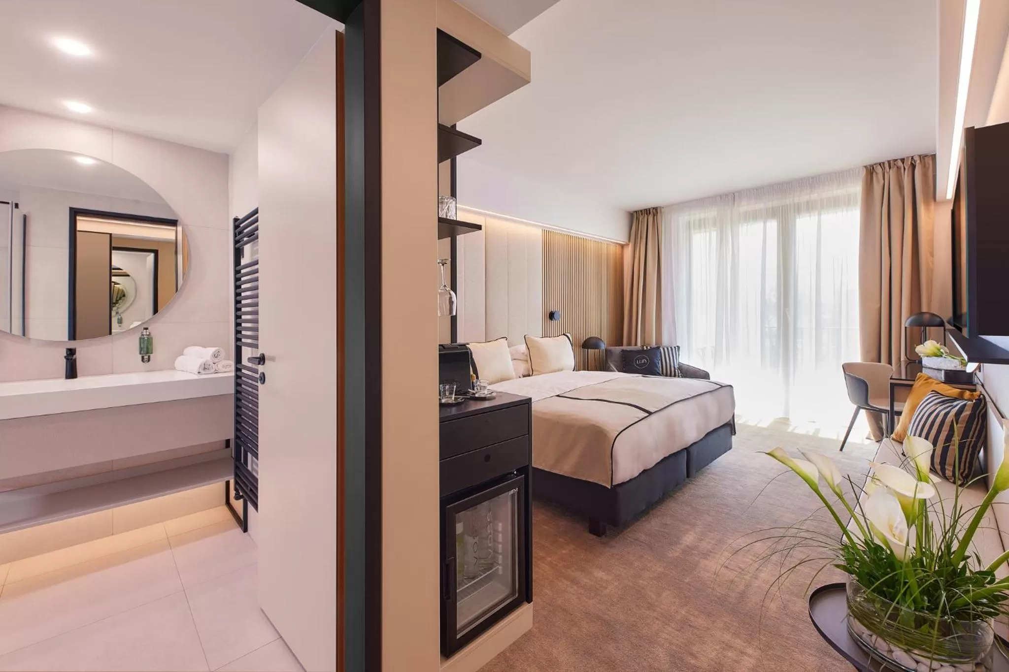 Bathroom, Bed in LUA Resort - Adults only