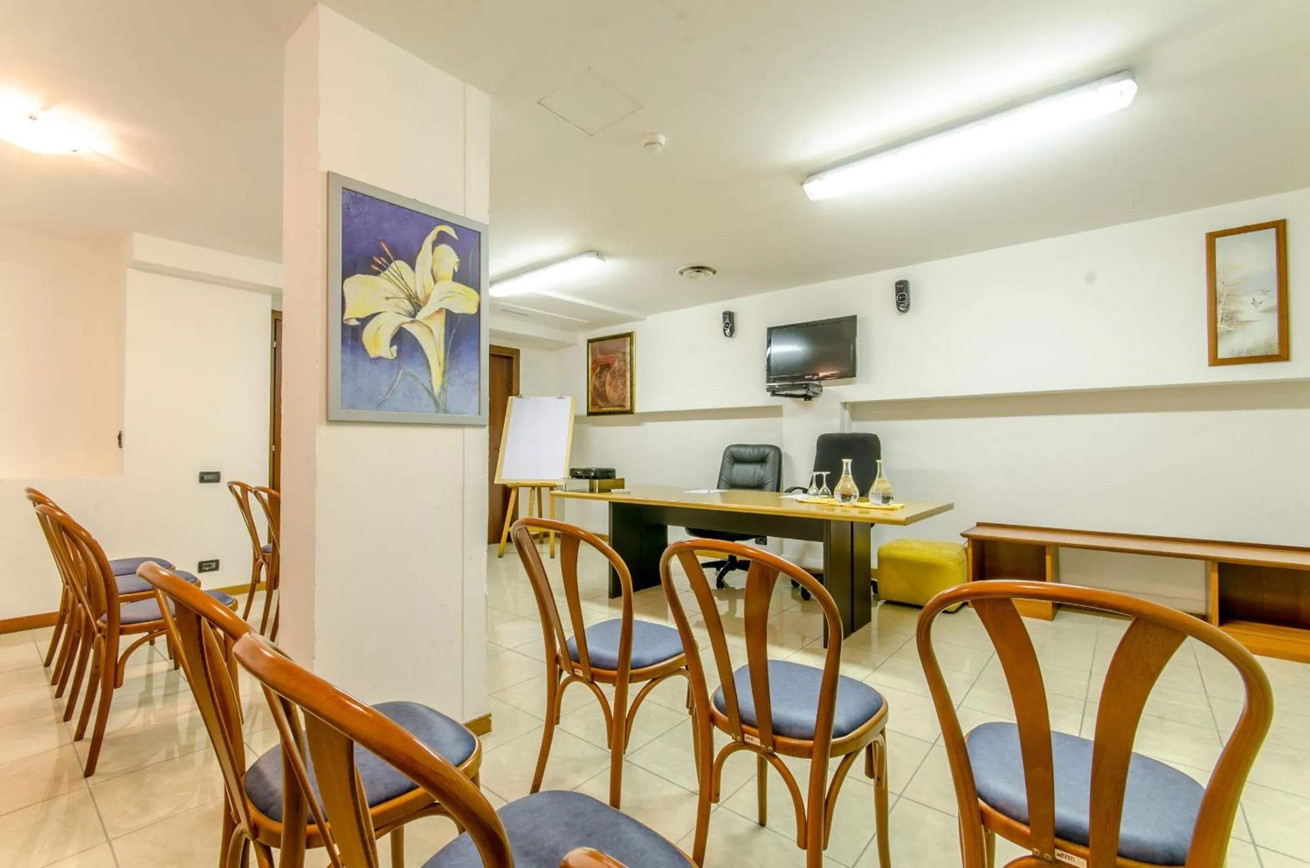 Seating area in Hotel Federico II