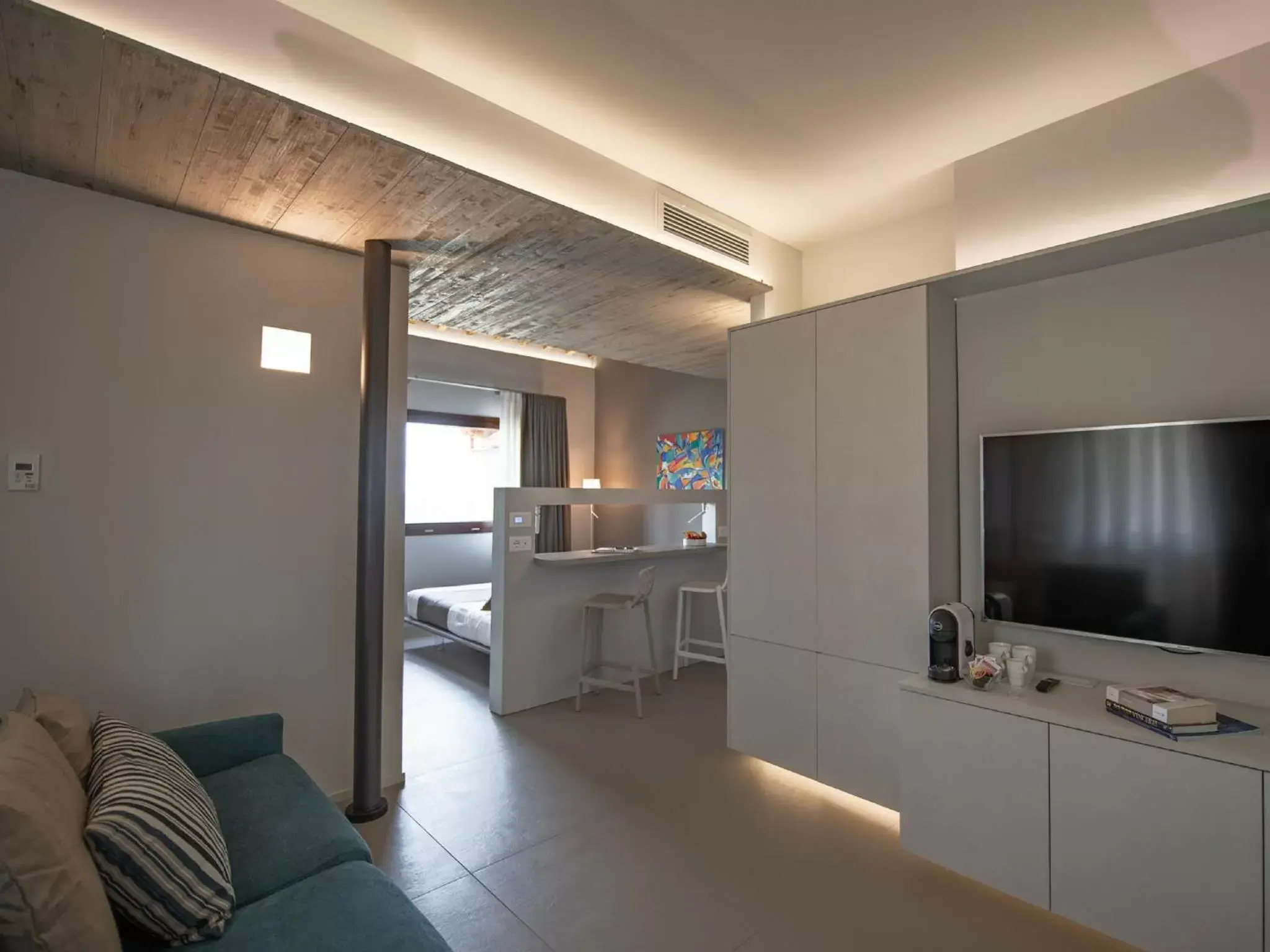 TV and multimedia, TV/Entertainment Center in Serre Alte Landscape Luxury Rooms