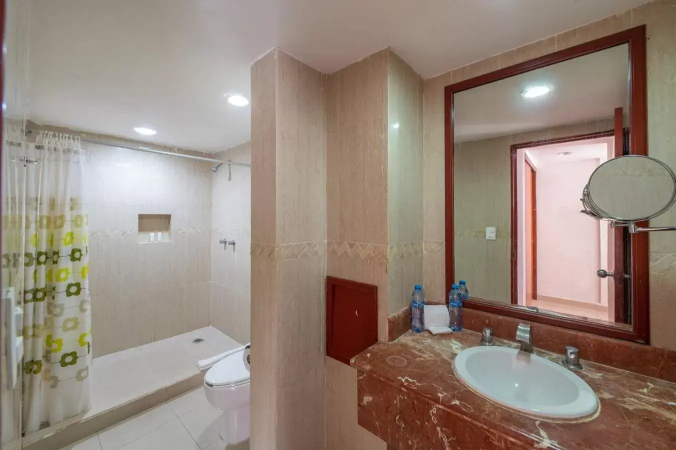 Bathroom in Hotel Dos Playas Faranda Cancún