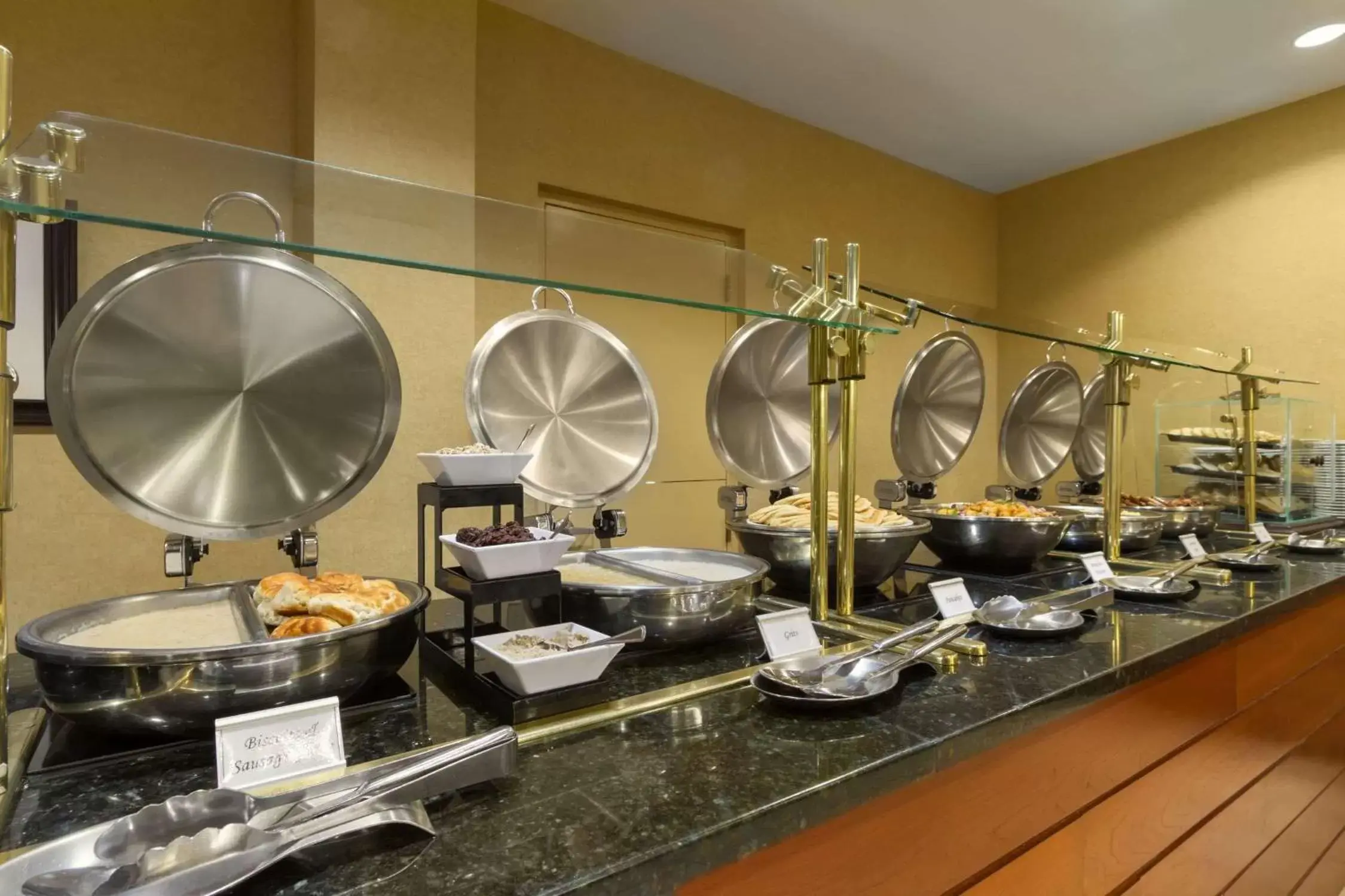 Dining area, Restaurant/Places to Eat in Embassy Suites Winston-Salem