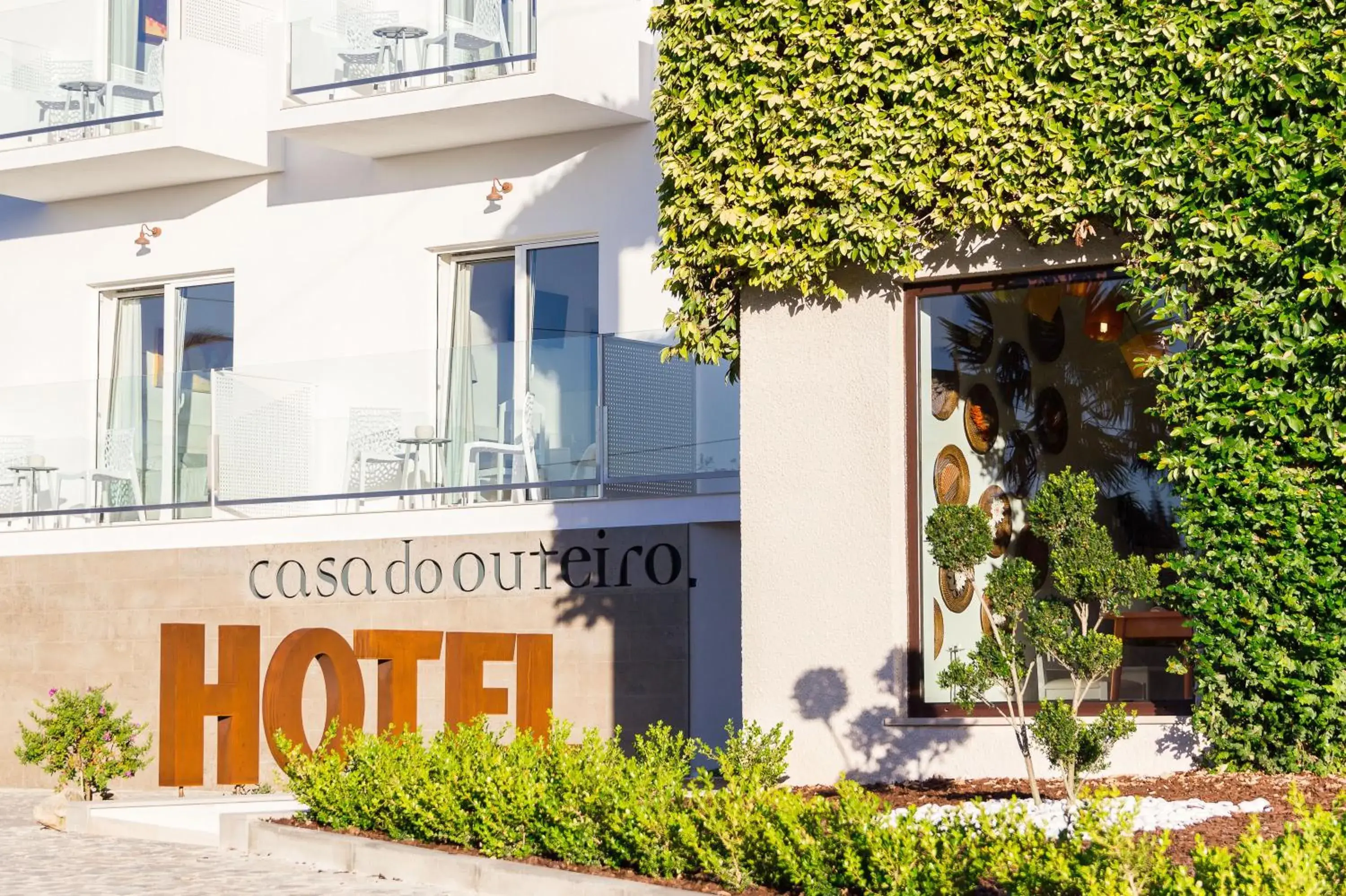 Facade/entrance, Property Building in Hotel Casa Do Outeiro