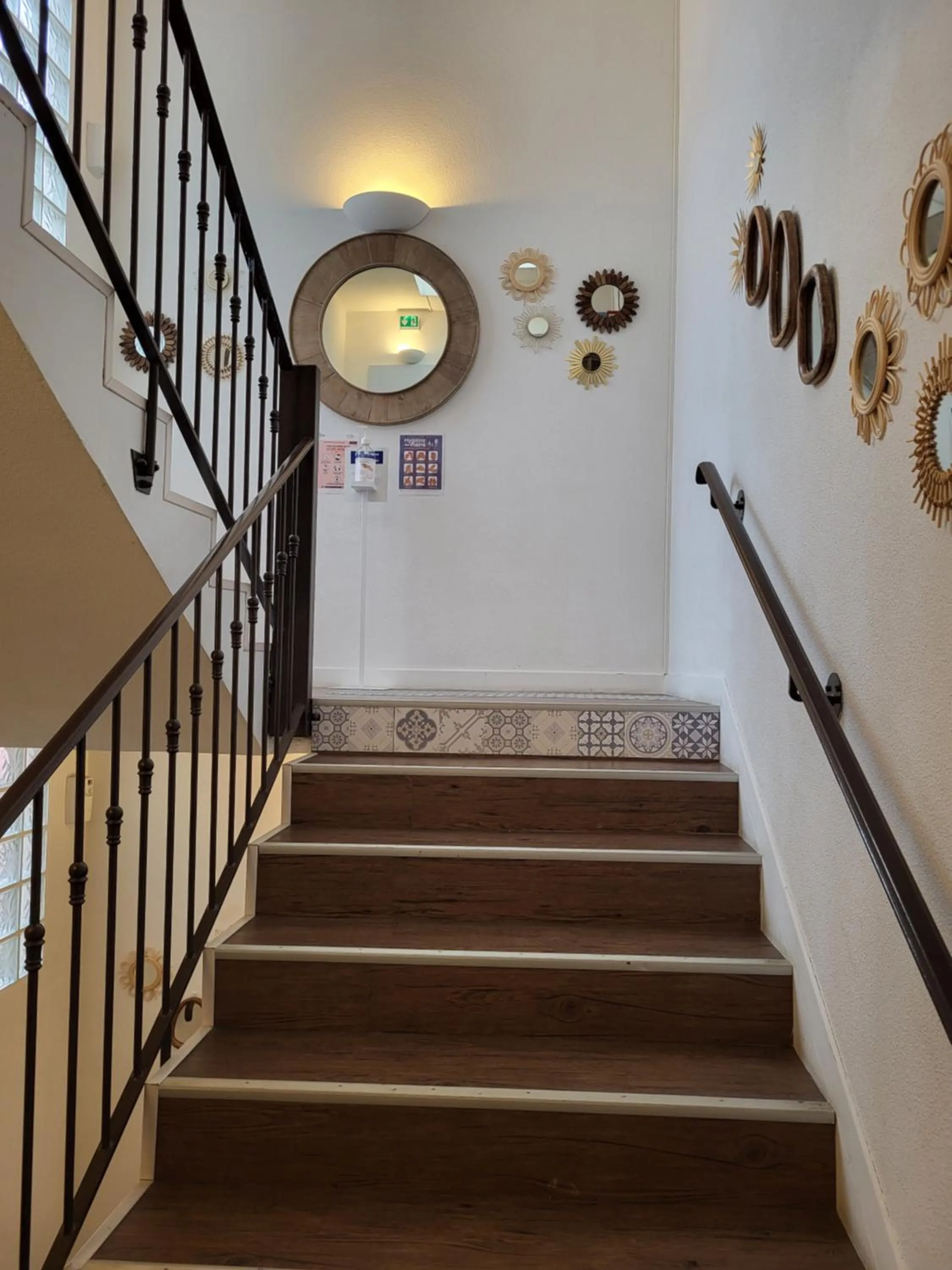 Decorative detail in Logis Hotel la Ferme