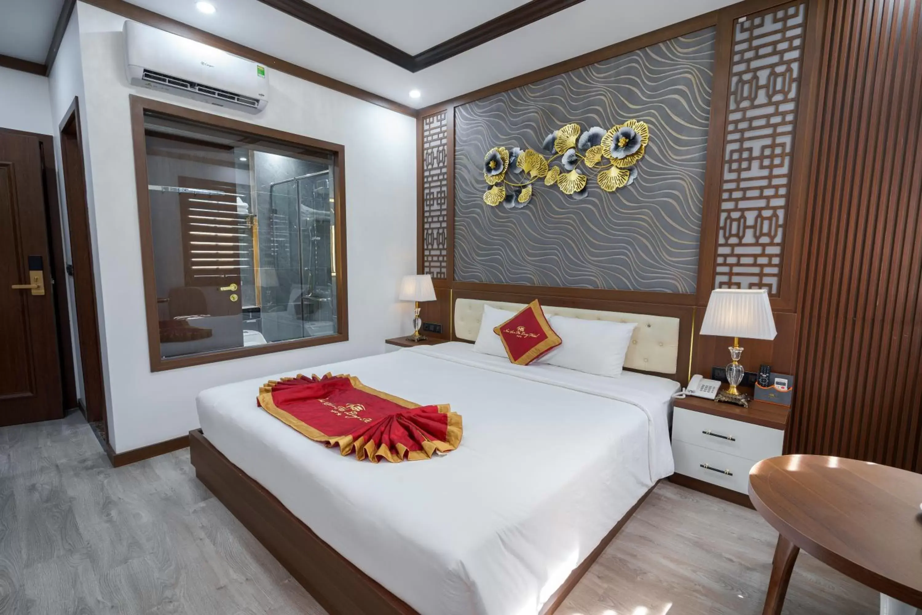 Bedroom, Bed in Sunland Halong Hotel and Restaurant Bedroom, Bed in Sunland Halong Hotel and Restaurant