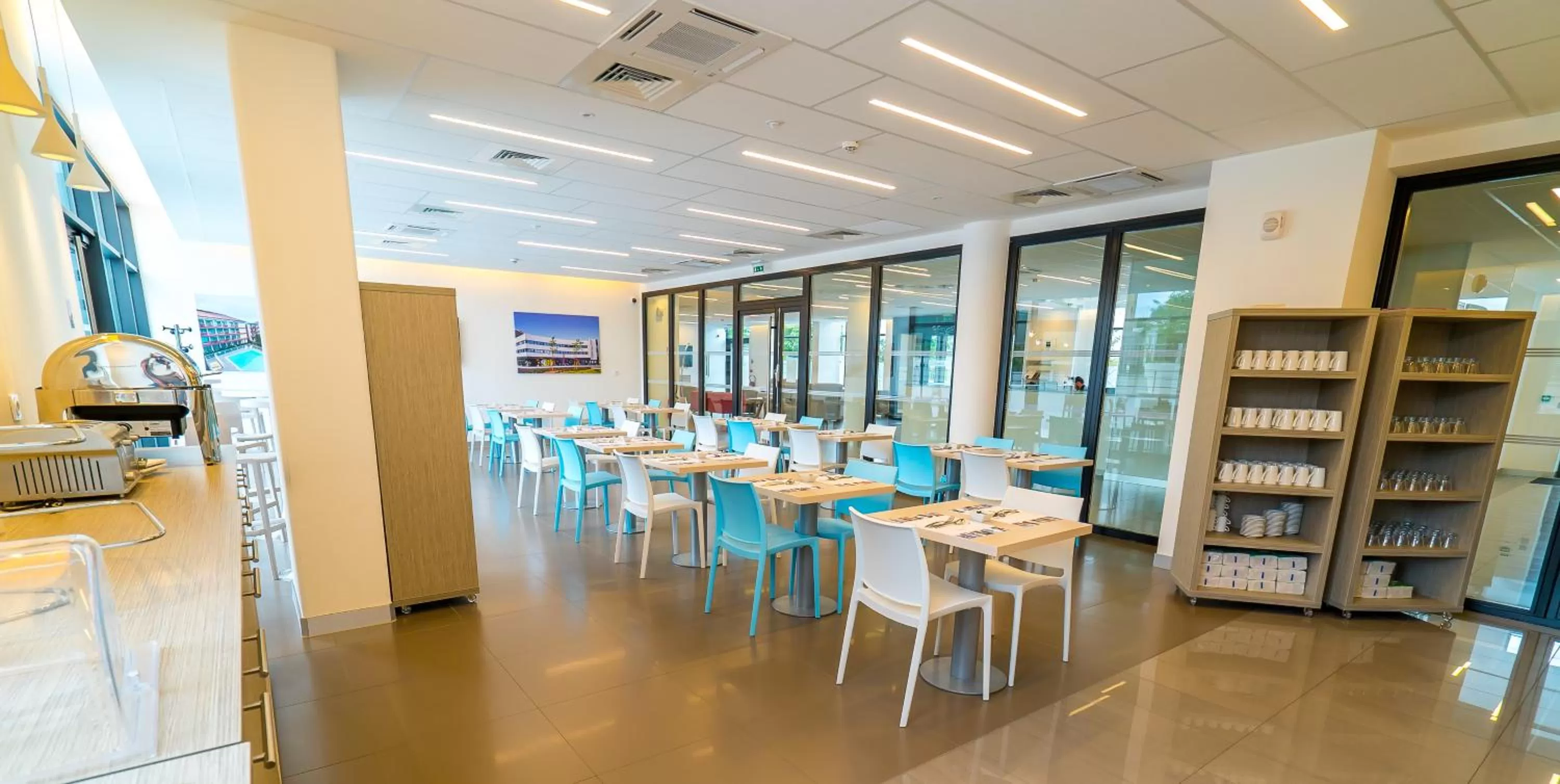 Restaurant/places to eat in All Suites Appart Hôtel - Choisy-le-Roi